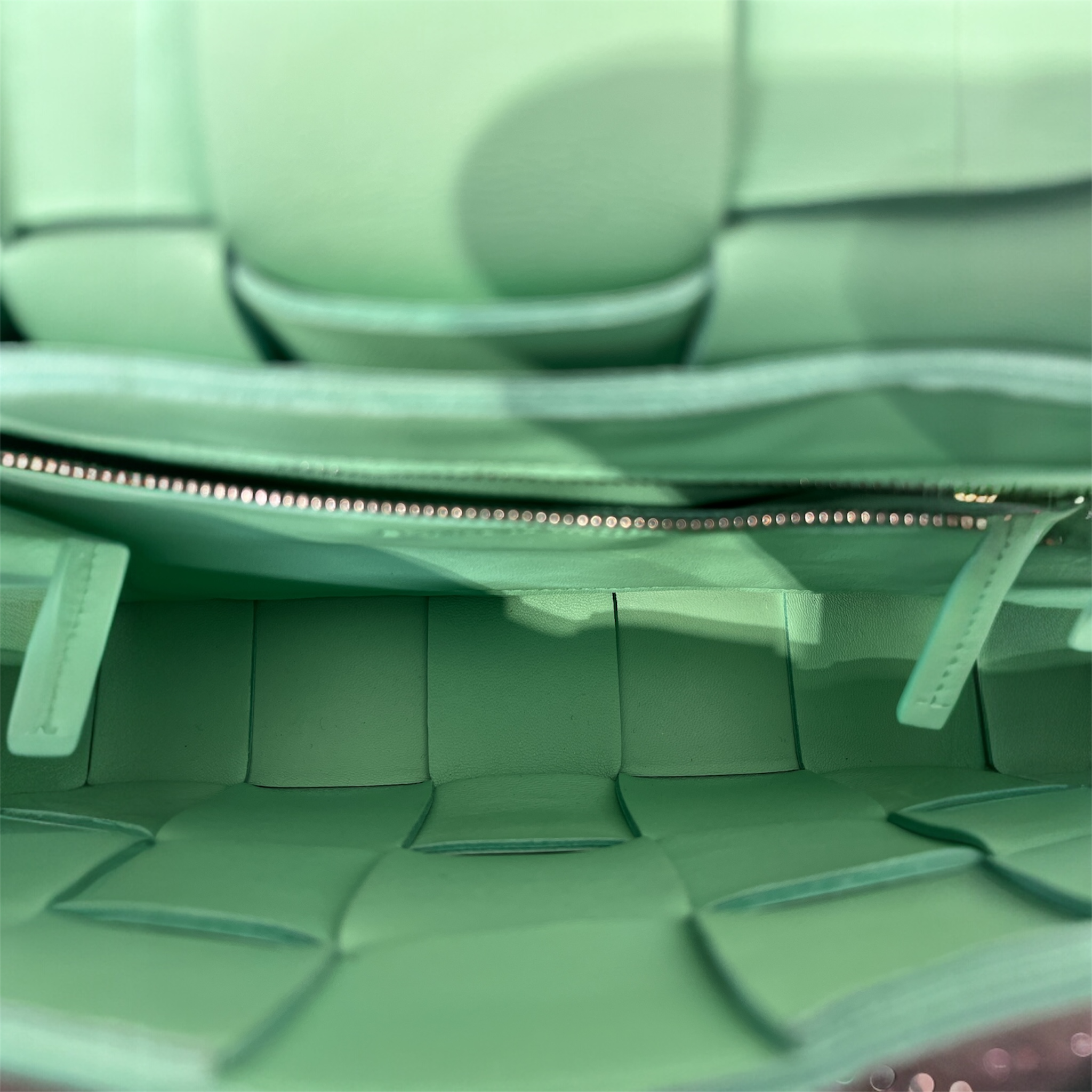 BOTTEGA VENETA/Bag/Leather/GRN/CASETTE BAG view 4
