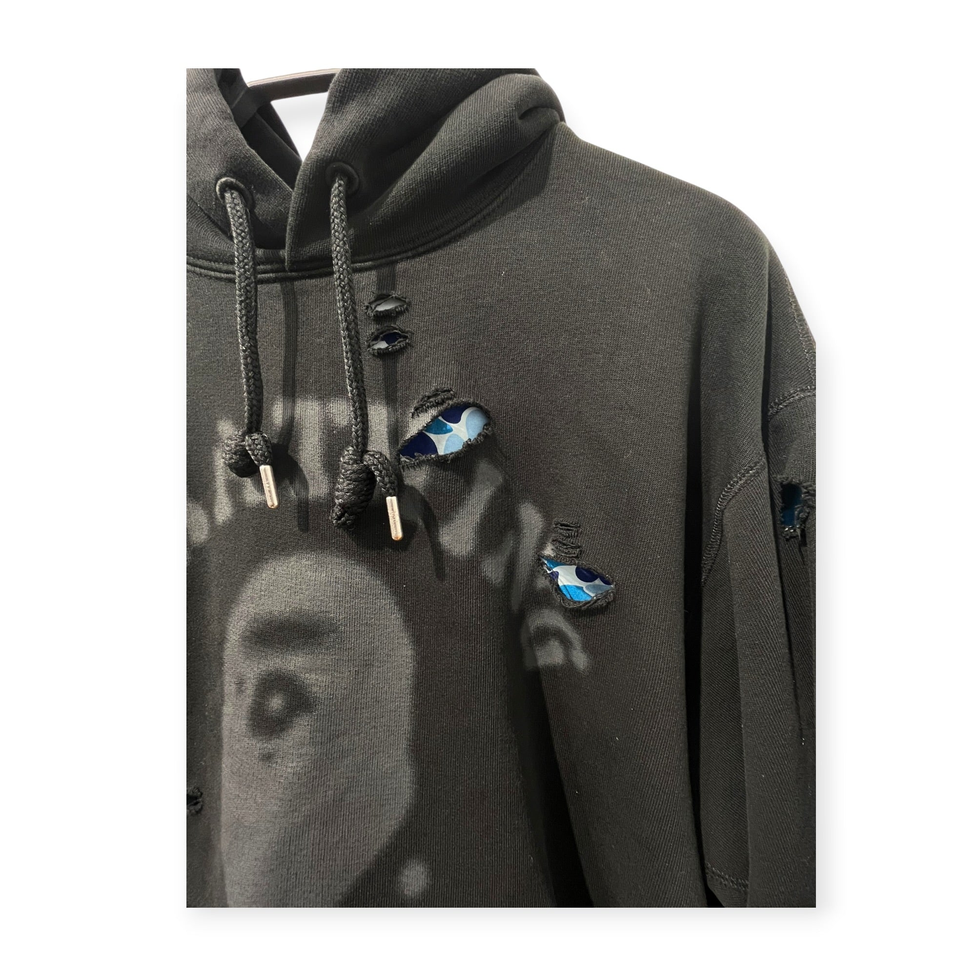 A BATHING APE/Hoodie/L/Graphic/Cotton/BLK/BLUE CAMO UNDER RIPS view 2