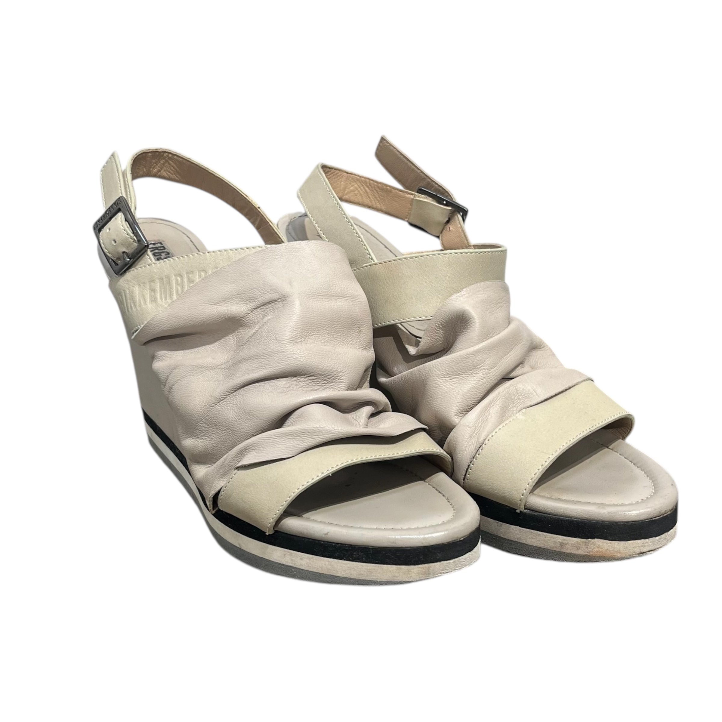 DIRK BIKKEMBERGS/Heels/EU 39/Leather/CRM/WRINKLE LEATHER WEGE HEELS view 1