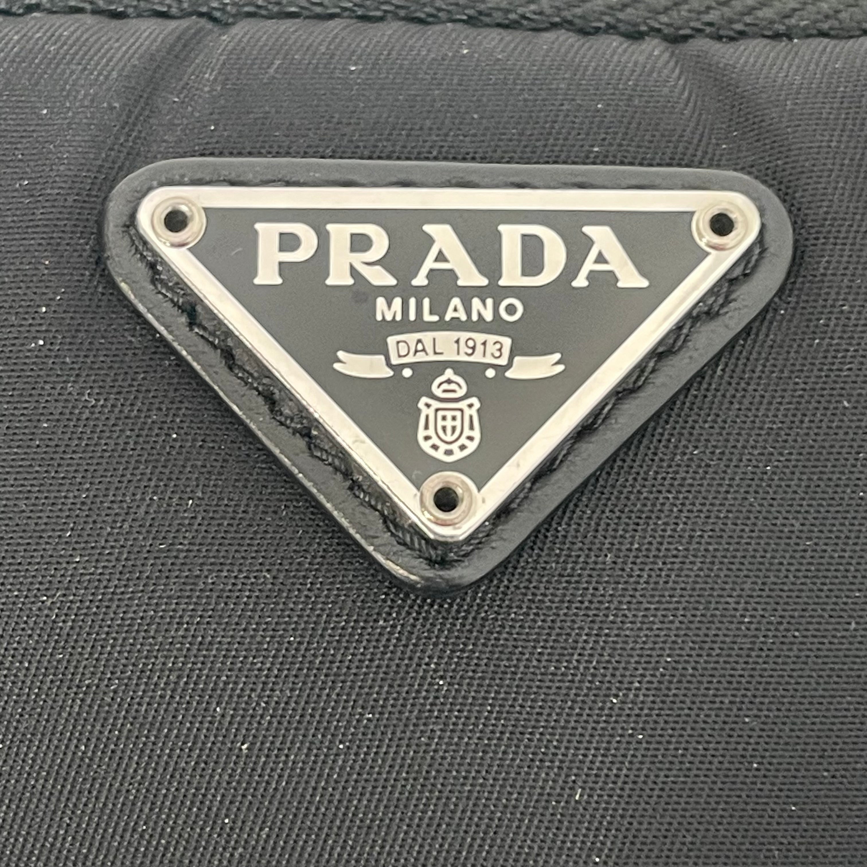 PRADA/Nylon/BLK/TRIANGLE BADGE ZIPPER POUCH view 6
