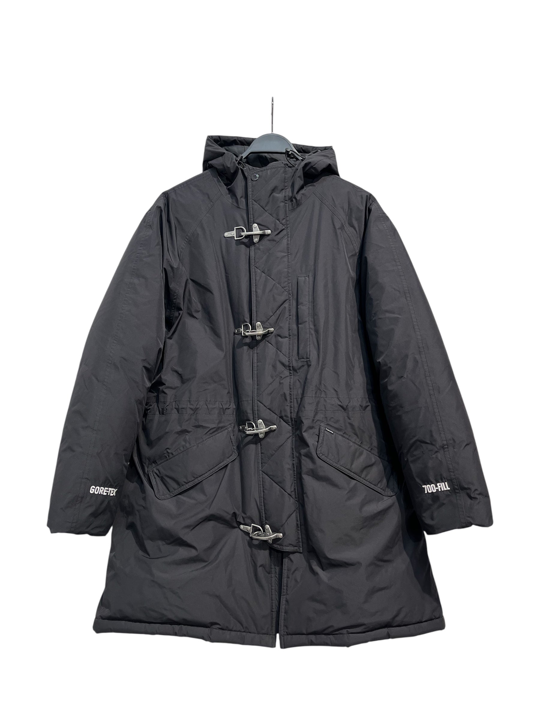 Supreme/Puffer Jkt/M/Nylon/BLK/2023 700 FILL CLIP PARKA view 1