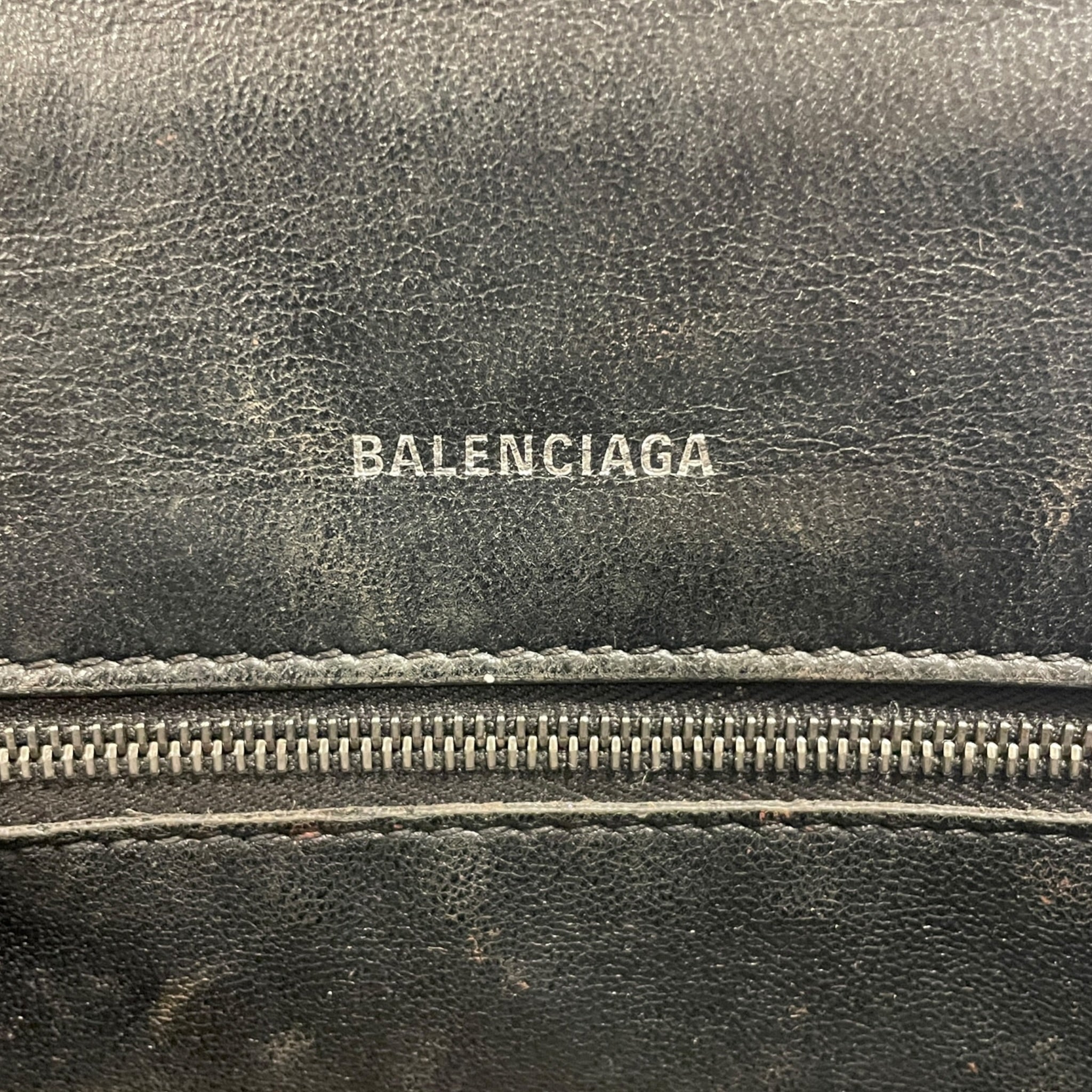 BALENCIAGA/Cross Body Bag/Leather/BLK/Croc Embossed Hourglass view 3