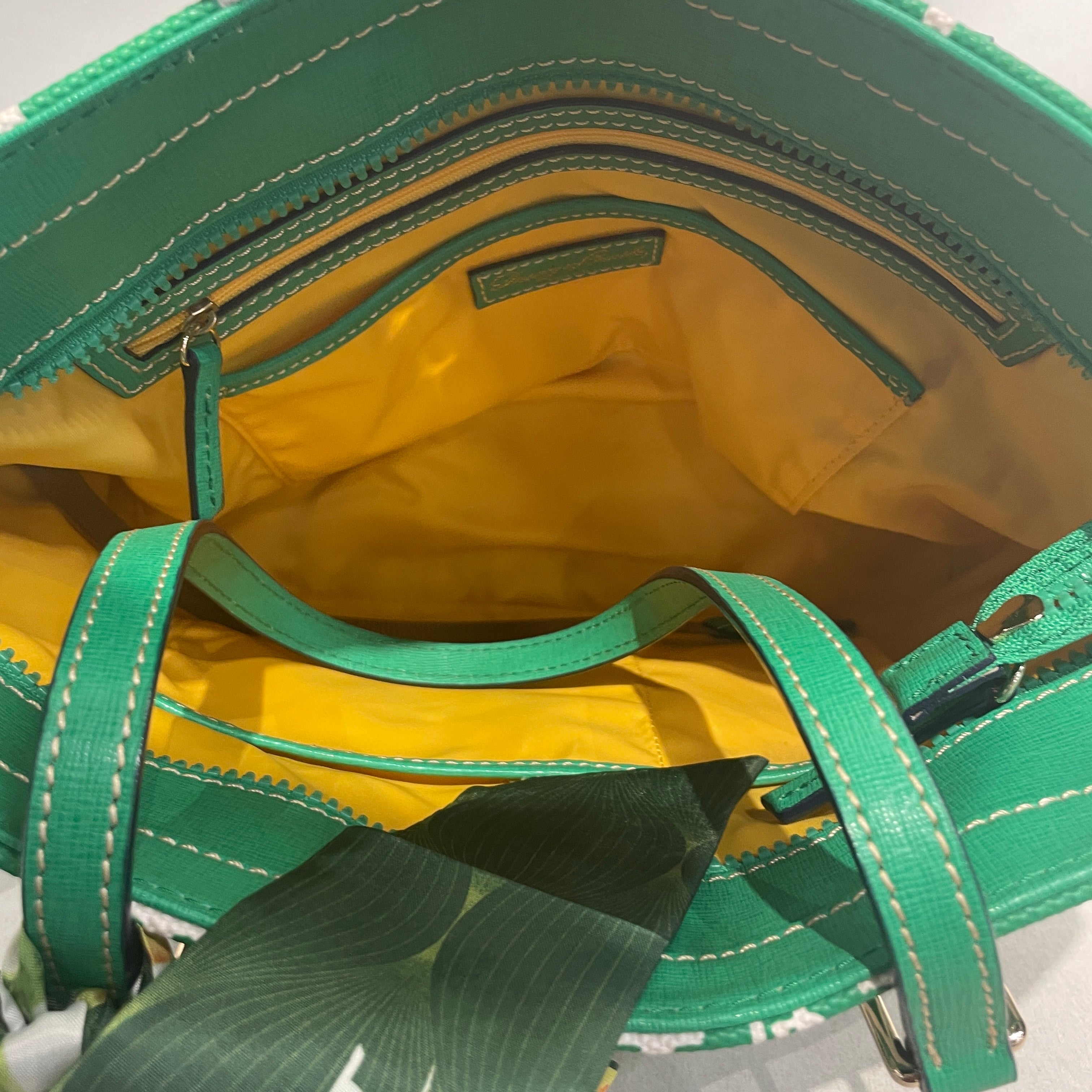 Dooney & Bourke/Tote Bag/Monogram/Leather/GRN/ view 5