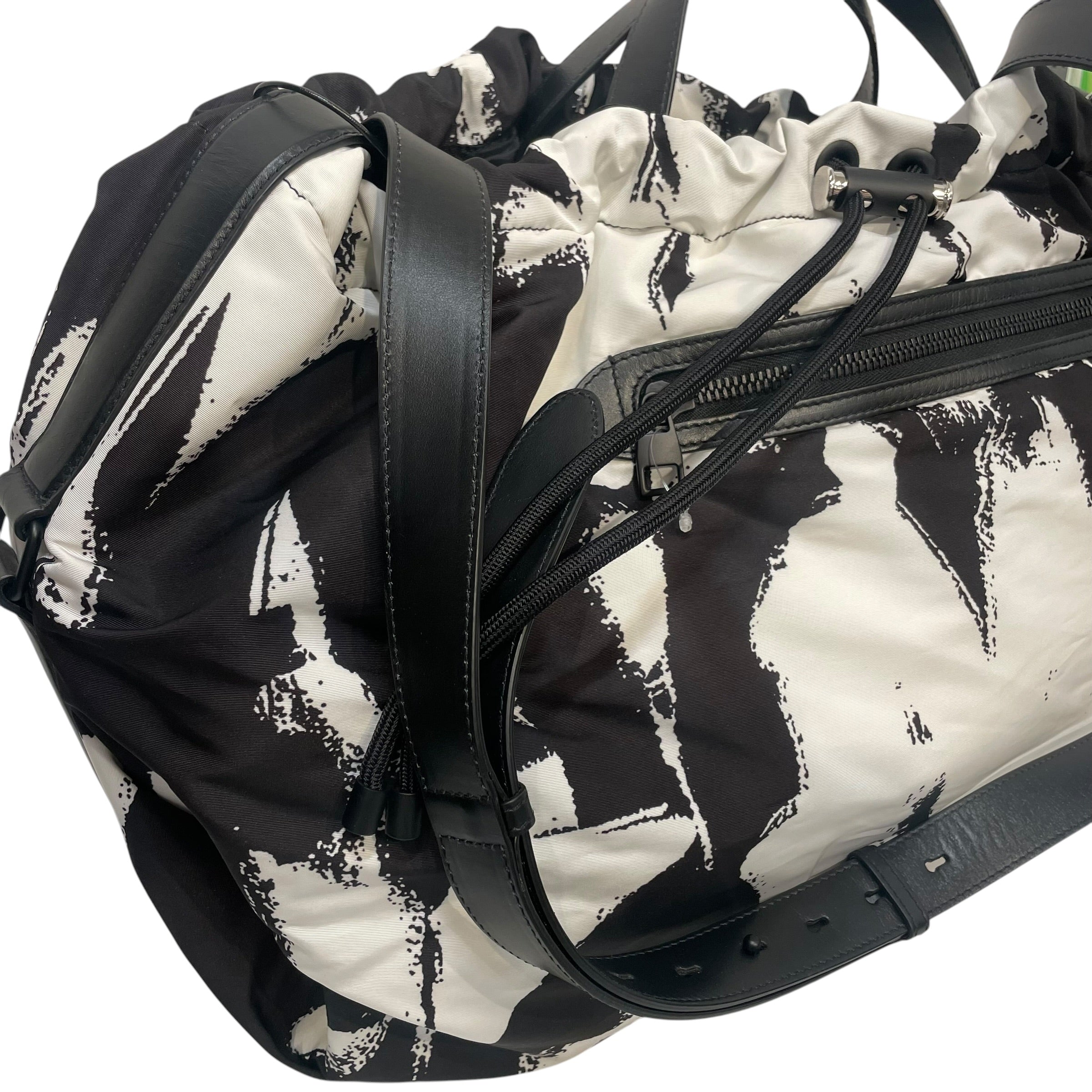 Alexander McQueen/Boston Bag/All Over Print/Nylon/WHT/BLACK DETAILS SCRUNCHED OPNING view 6