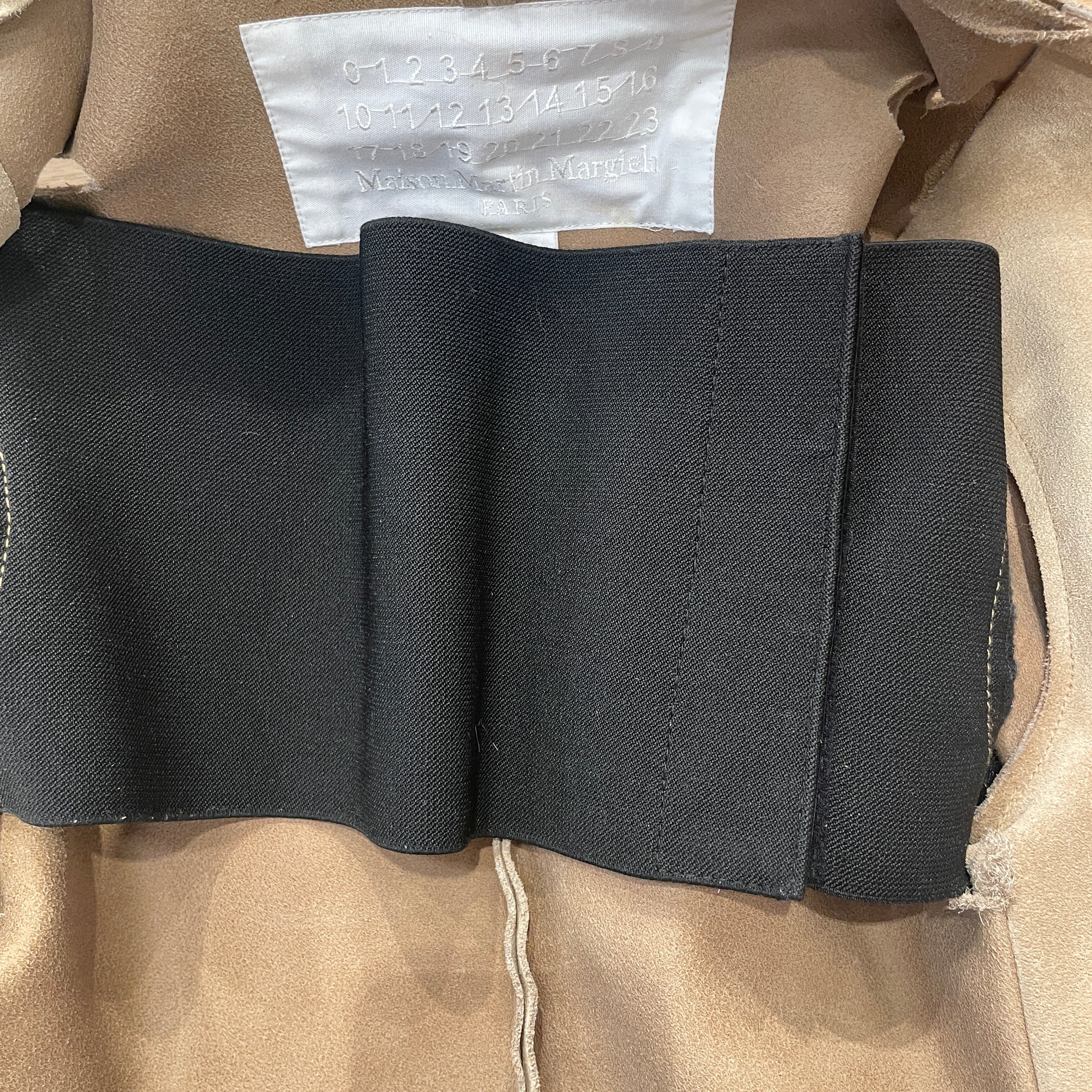 Maison Margiela/H&M/Leather Jkt/4/Leather/BEG/HOLES IN SHOULDERS view 3