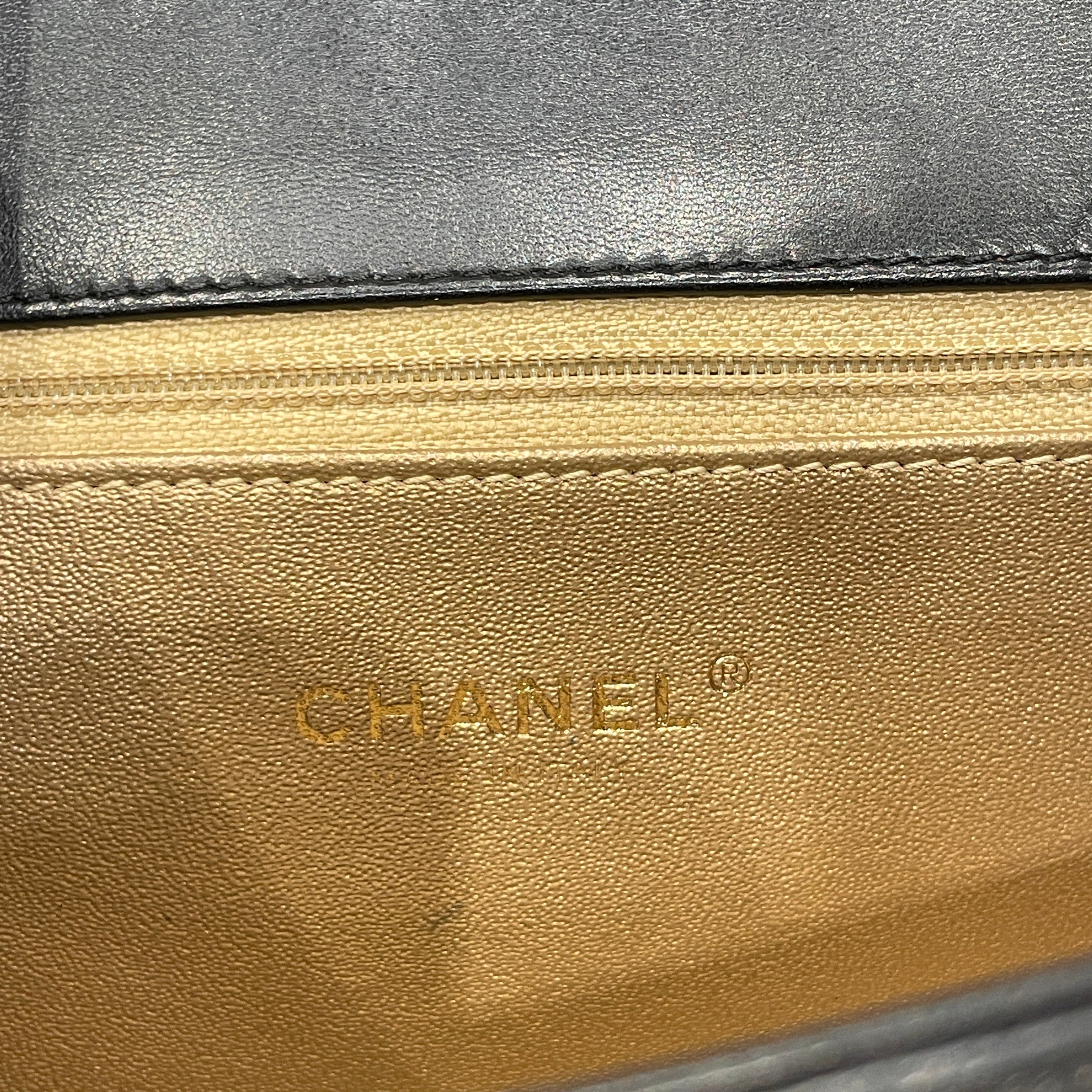 CHANEL/Cross Body Bag/Leather/BEG/23725437 PALACE FLAP BLK TRIM view 5
