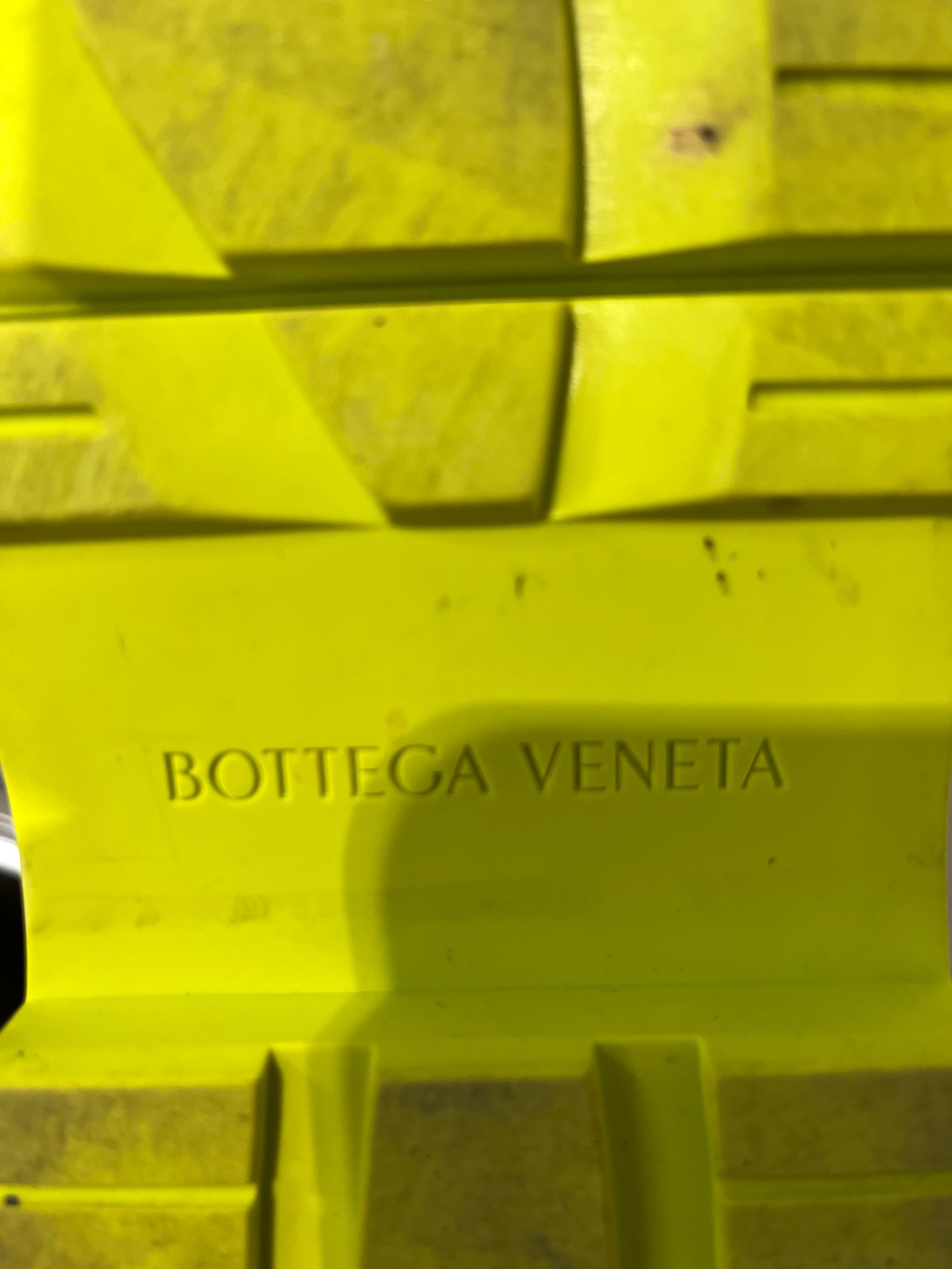BOTTEGA VENETA/Chelsea Boots/US 5.5/Leather/BLK/lime green sole view 3