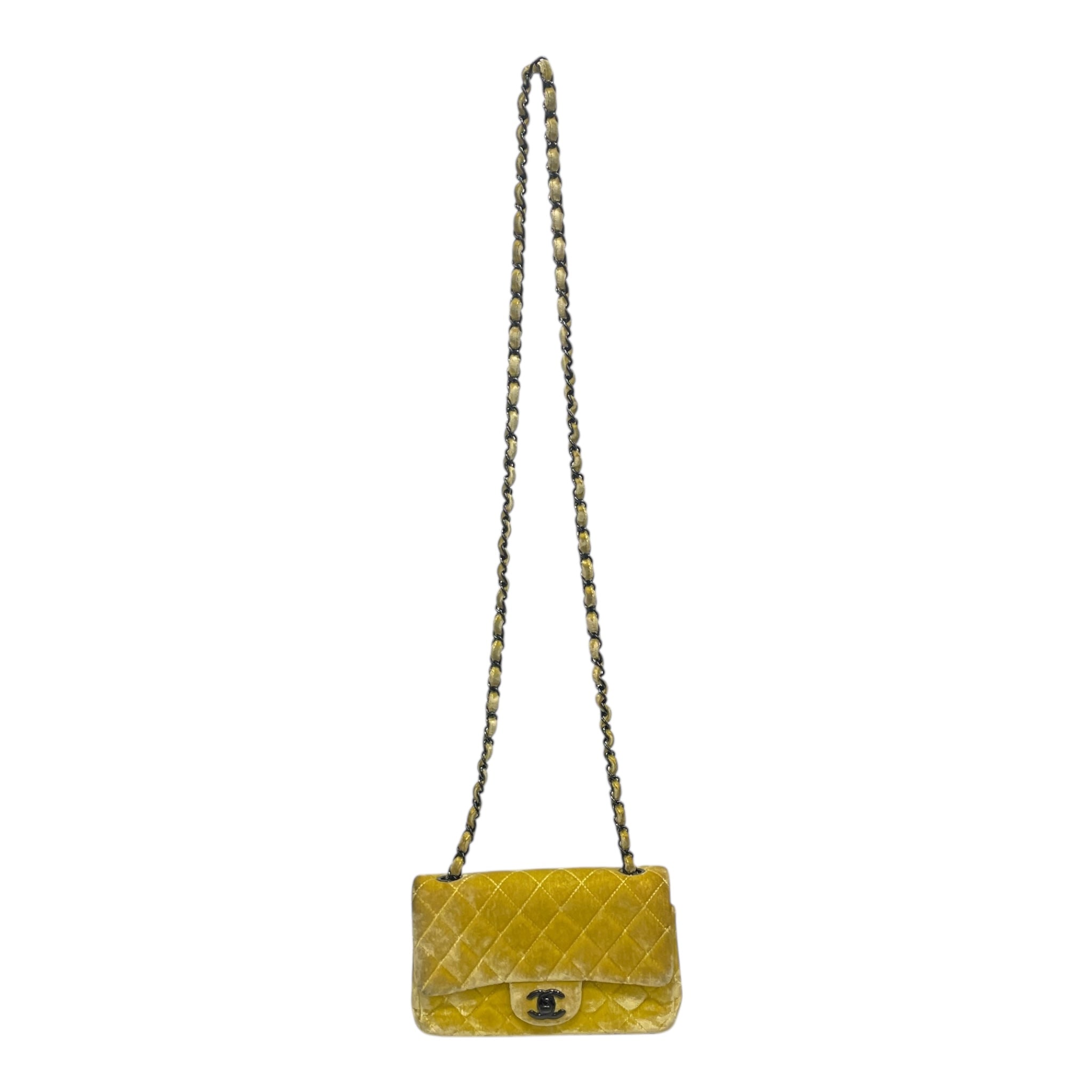 CHANEL/Cross Body Bag/Velour/YEL/VELVET QUILTED CROSSBODY view 1
