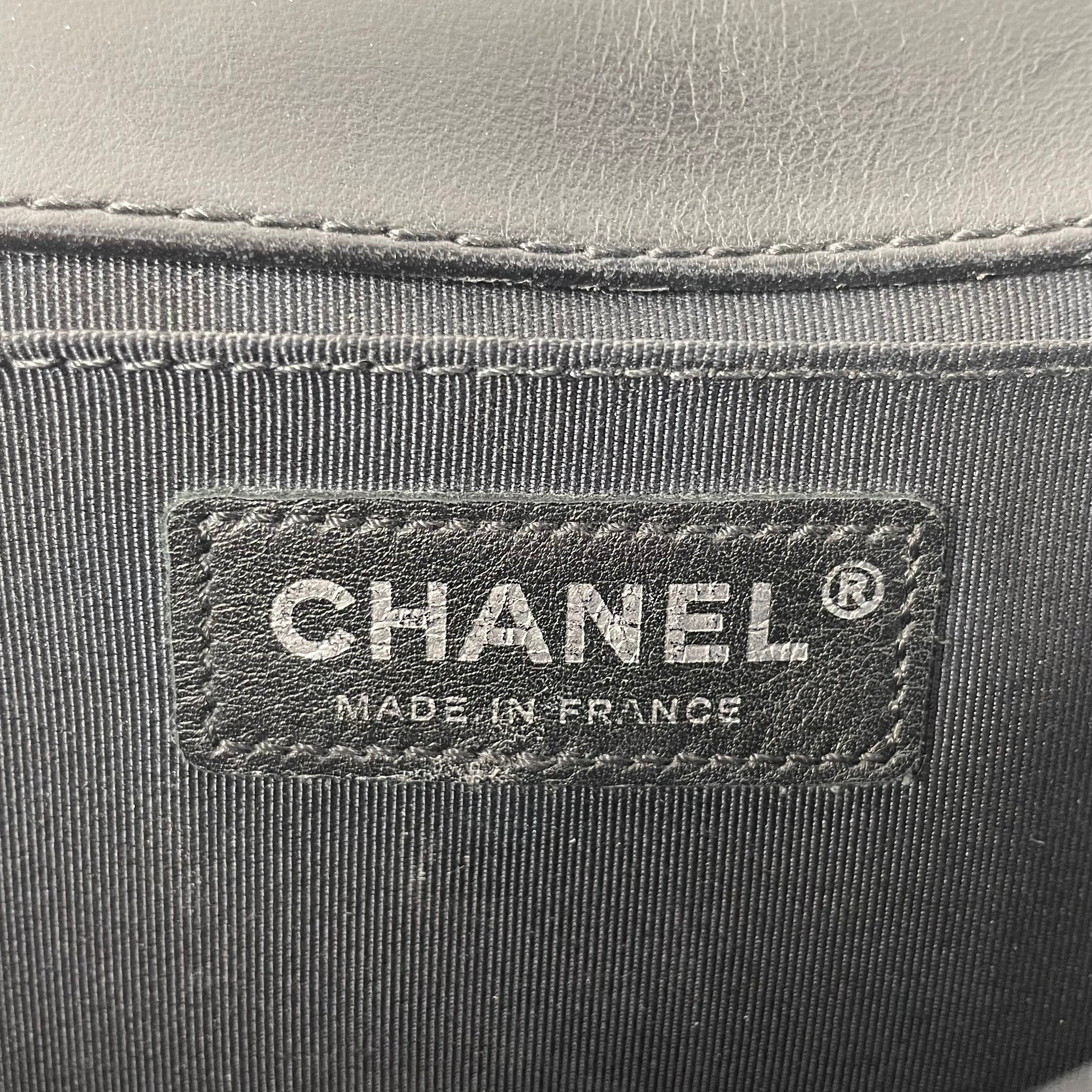 CHANEL/Cross Body Bag/Leather/CRM/3039365 BLACK BORDER QUILTED view 4