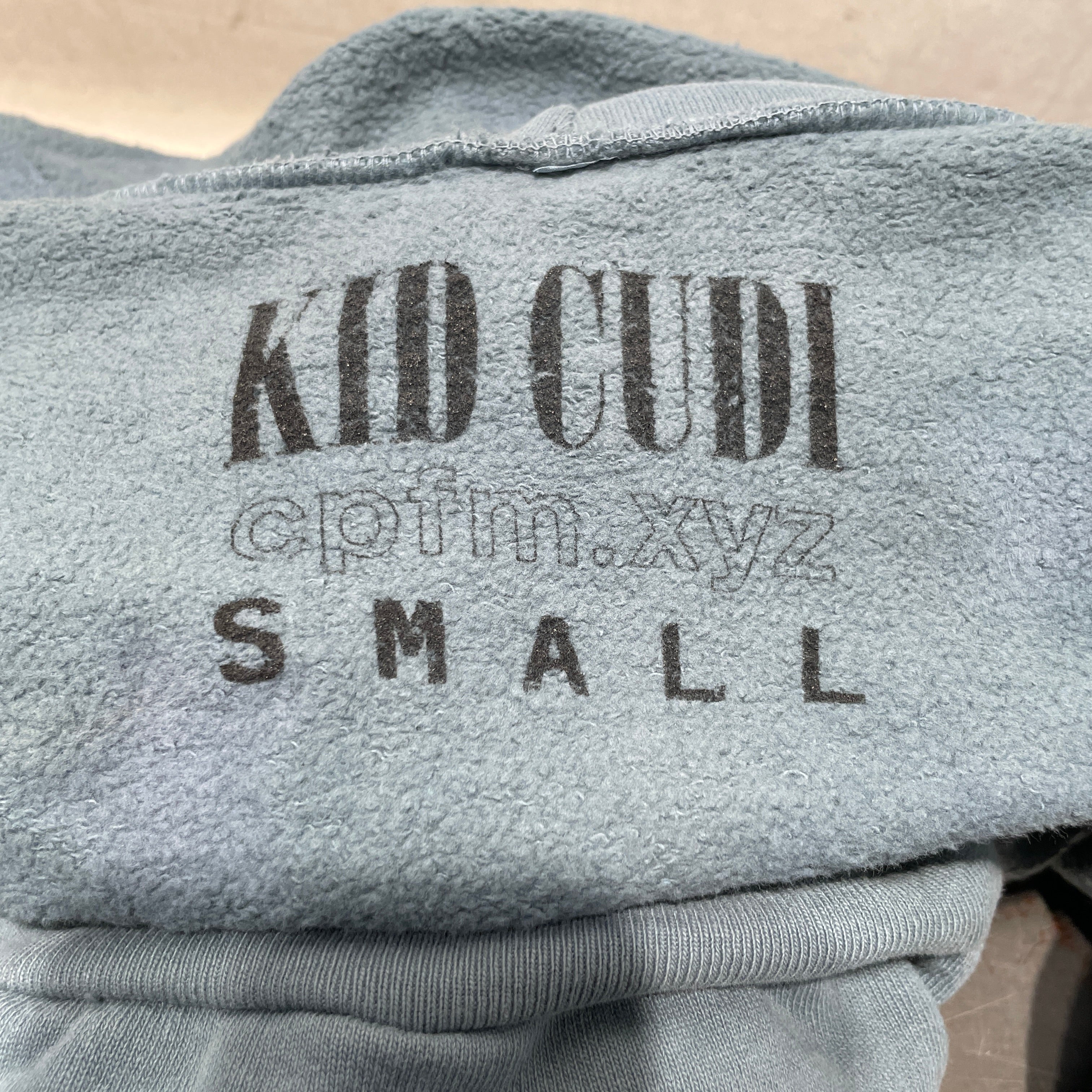 CACTUS PLANT FLEA MARKET/Hoodie/S/Cotton/GRY/kid cudi view 3