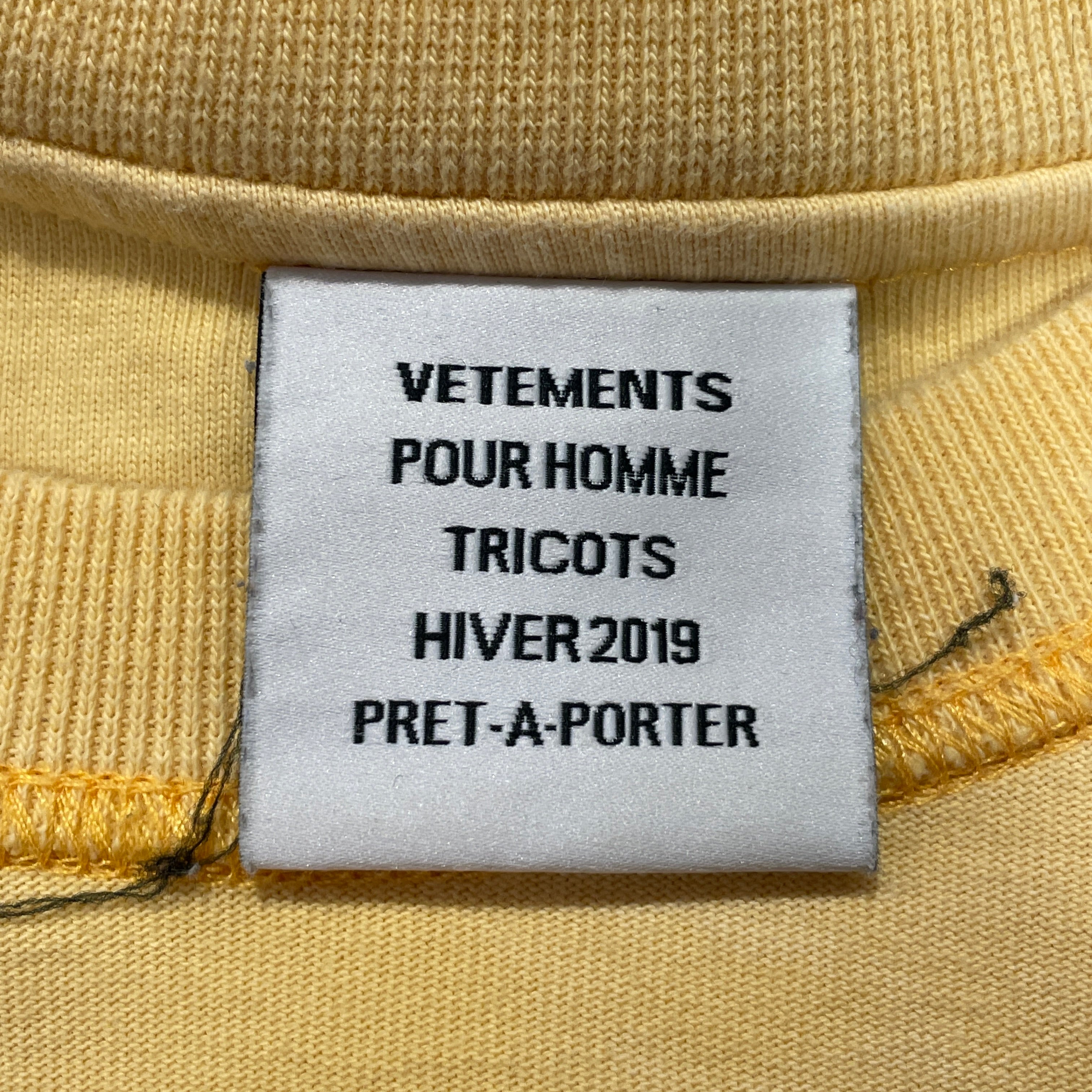 VETEMENTS/T-Shirt/XS/Cotton/YEL/Graphic/AW 2019 Inverted Tee view 3