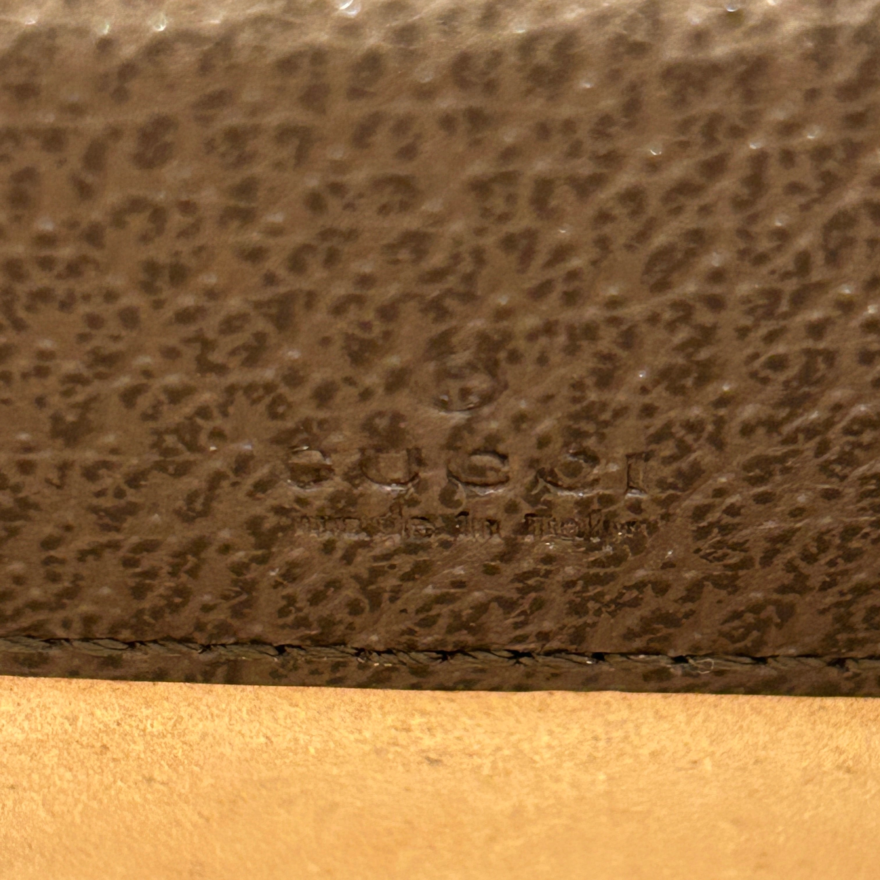 GUCCI/Bag/OS/Monogram/Leather/KHK/GG Supreme Strawberry Seed view 5