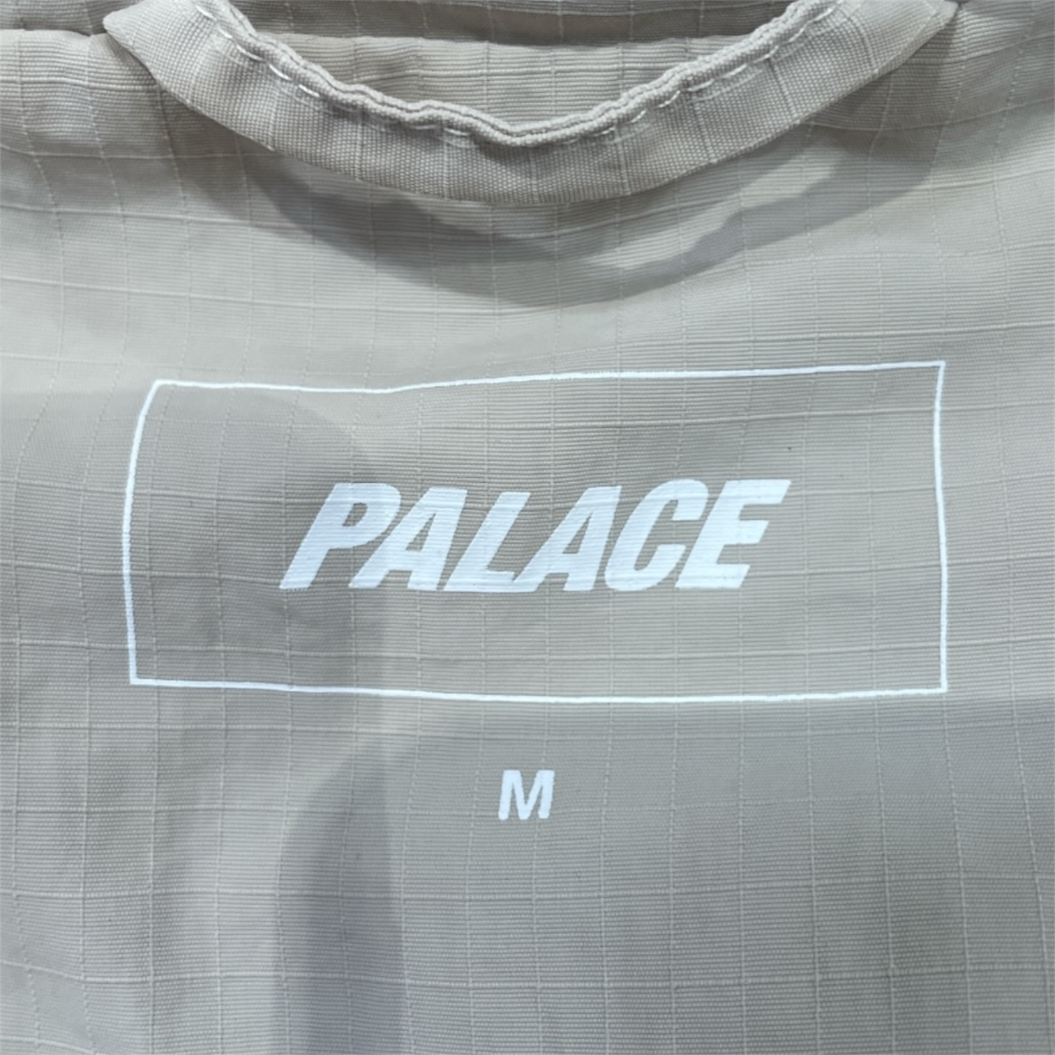 PALACE/Jacket/M/Nylon/CRM/Bare storage jacket view 3