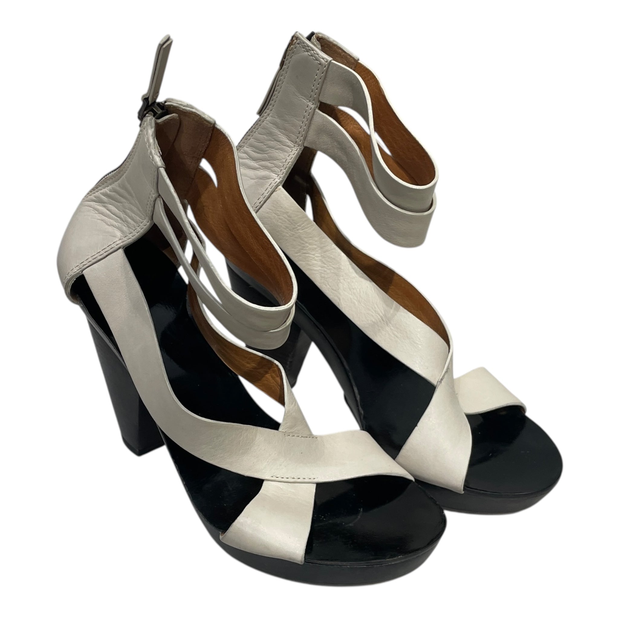 GIVENCHY/Heels/EU 36.5/Leather/CRM/Wedge Heel/ view 1