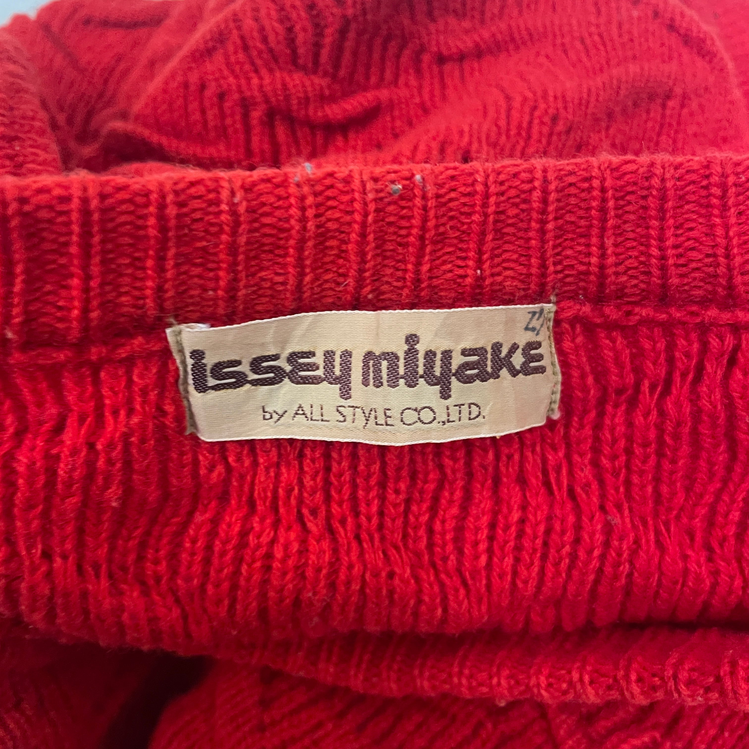 ISSEY MIYAKE/Sweater/RED/ view 3