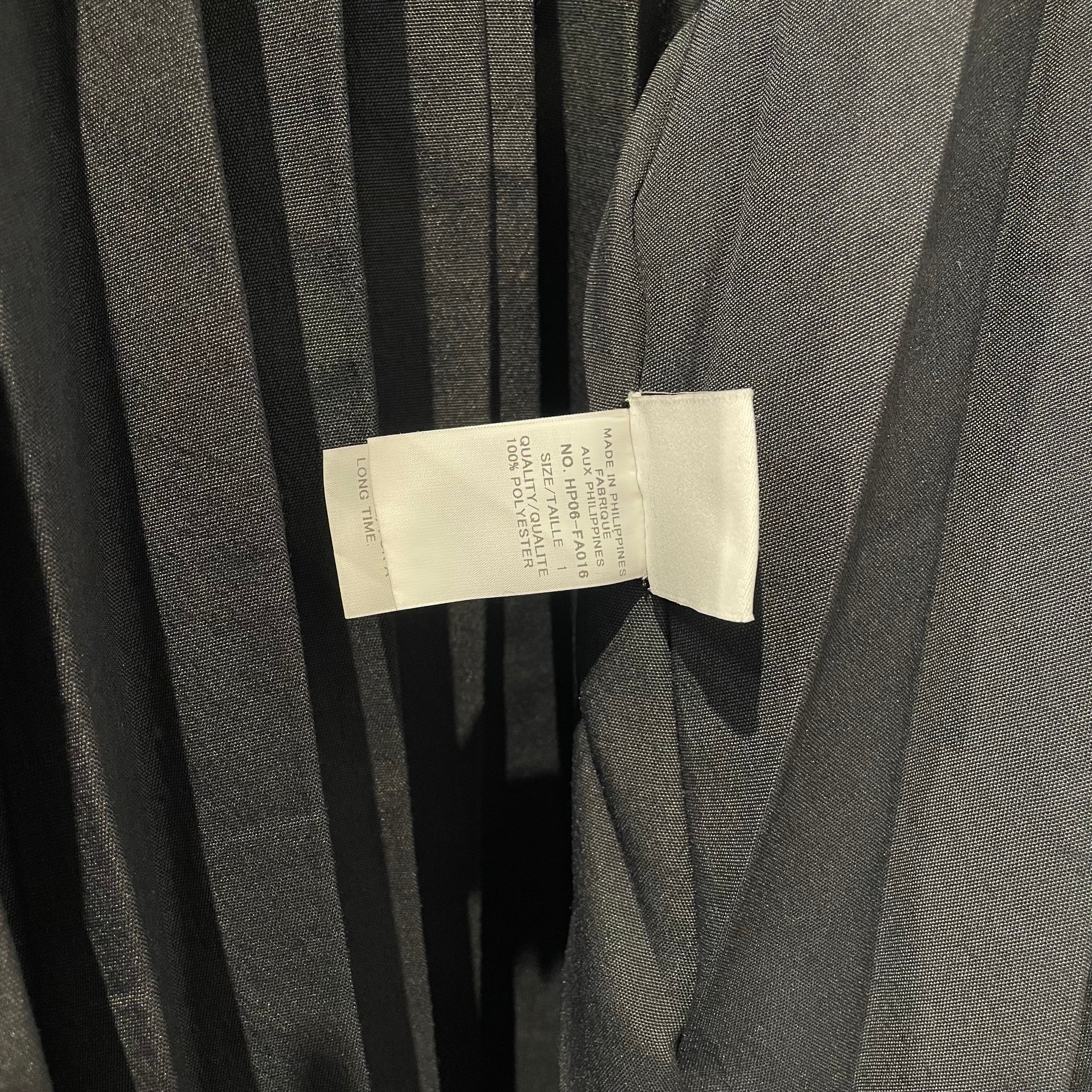 HOMME PLISSE ISSEY MIYAKE/Trench Coat/1/Polyester/BLK/PLEATED & HIGH COLLAR COAT view 4