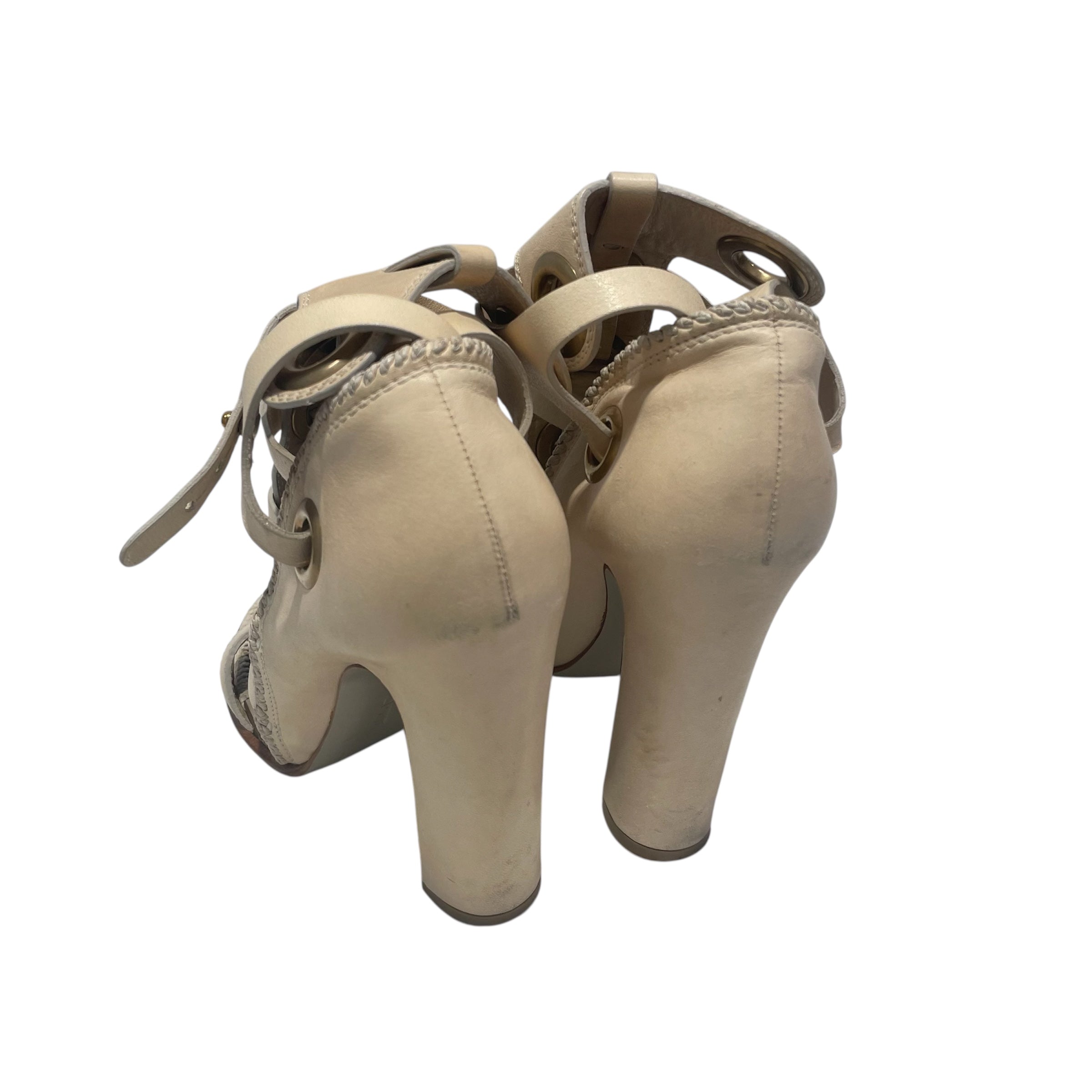 Salvatore Ferragamo/Sandals/US 9.5/Leather/CRM/3324 36115 brass loops view 2