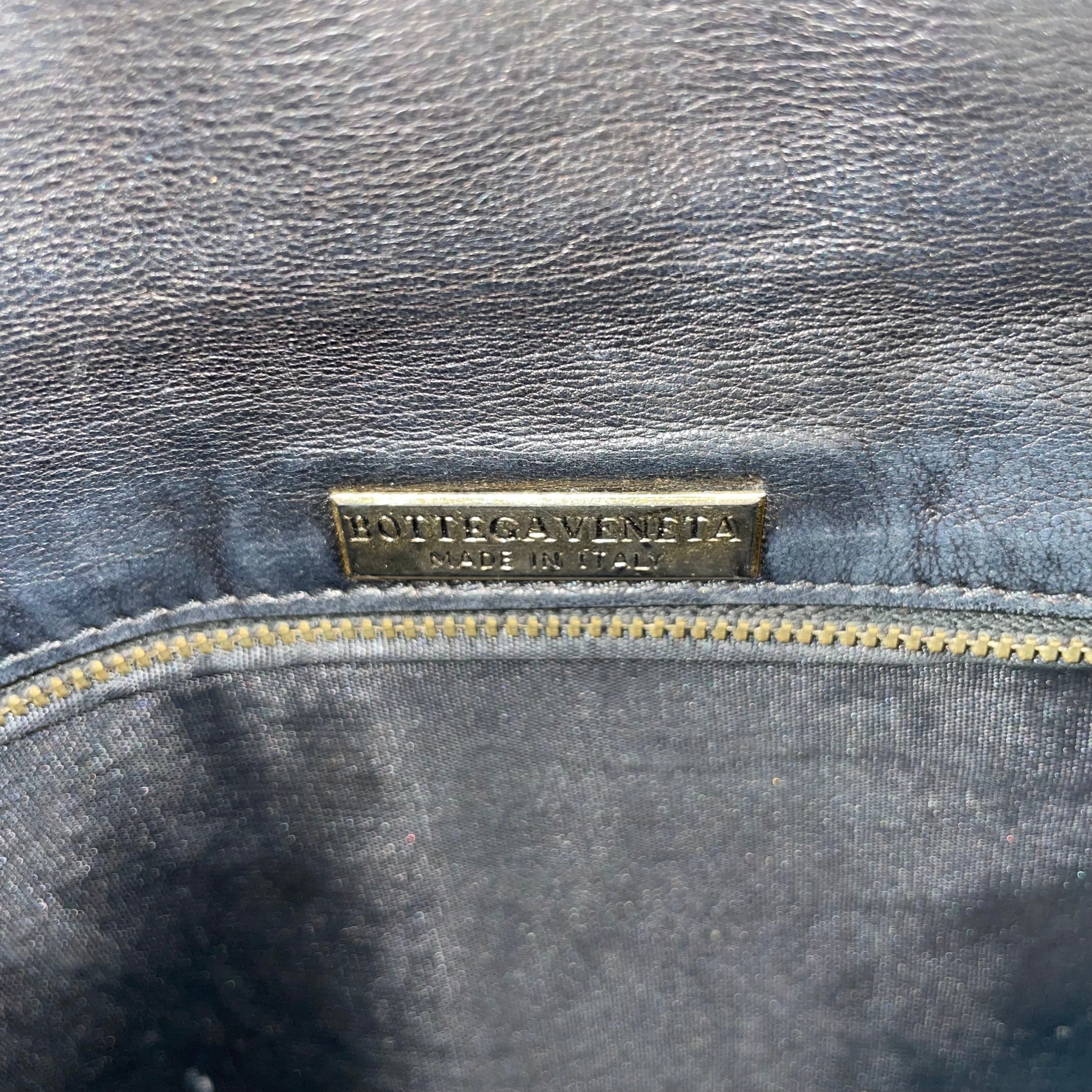 BOTTEGA VENETA/Clutch Bag/Leather/BLK/leather lining/snap closure view 5
