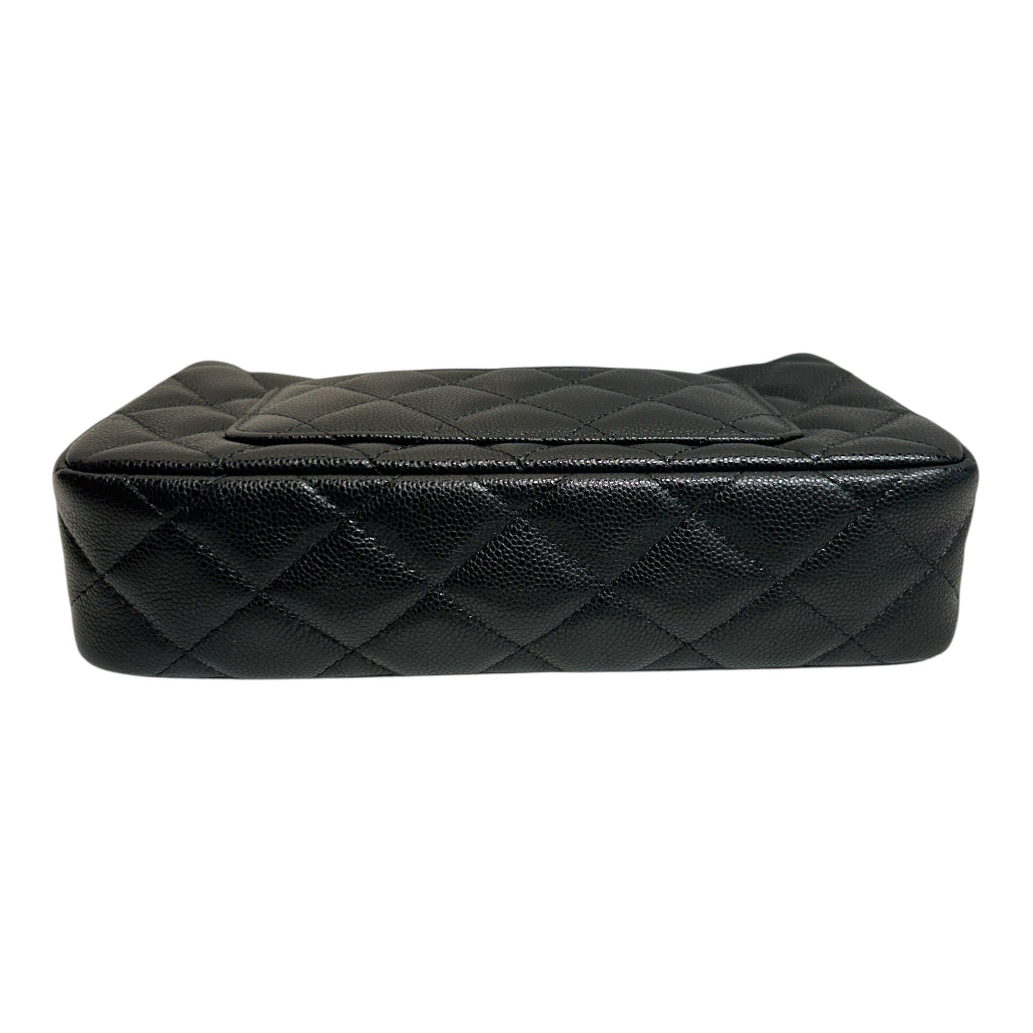 CHANEL/Bag/Leather/BLK/Cruise 2026 Collection view 3
