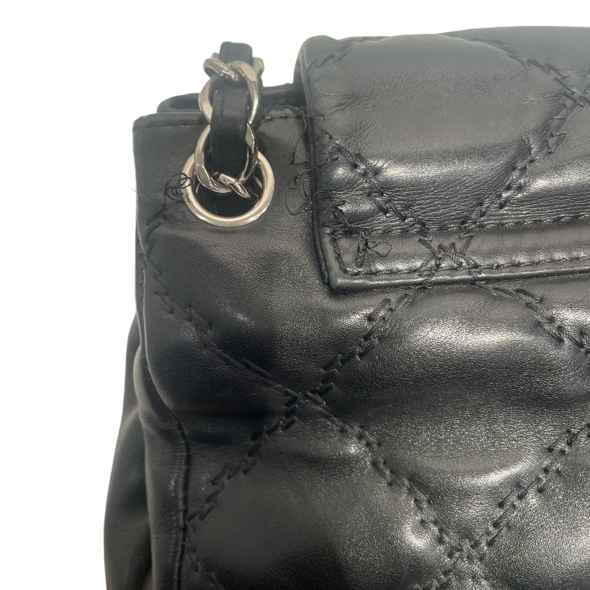 CHANEL/Hand Bag/Leather/BLK/Double Stitch Hampton Flap view 6