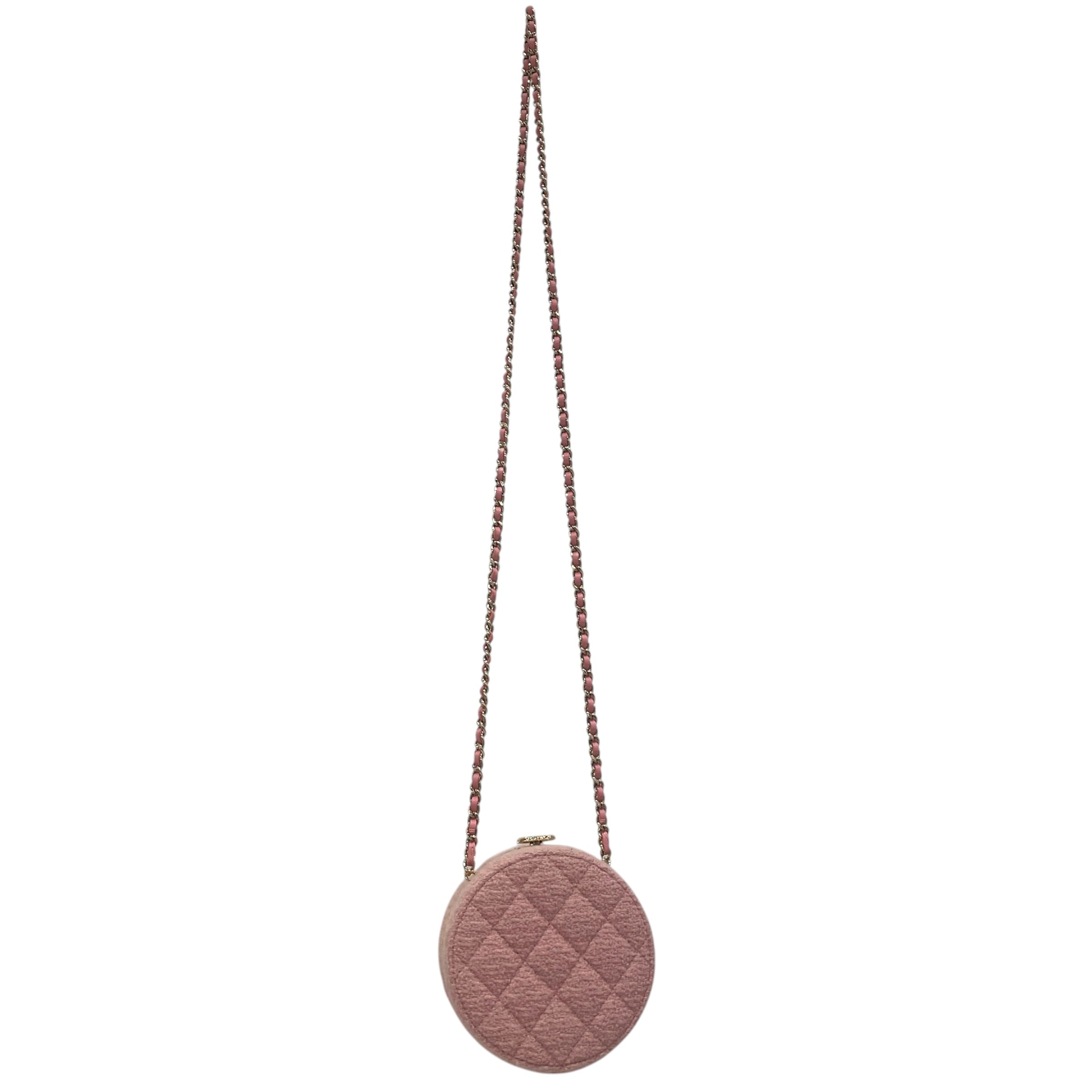 CHANEL/Clutch Bag/Round Coin Bag view 2