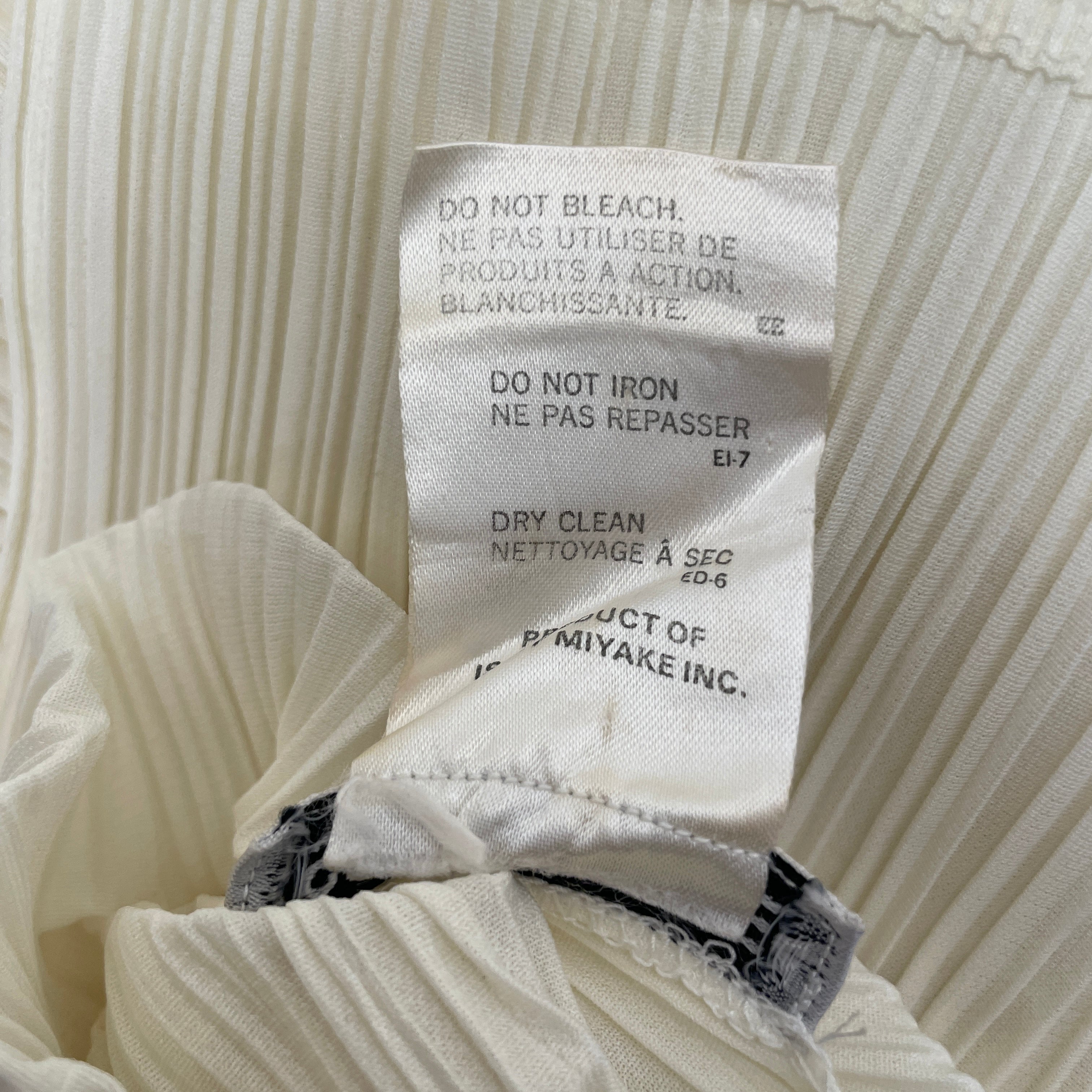 ISSEY MIYAKE/SL Dress/M/Acrylic/BEG/pleated high neck view 3