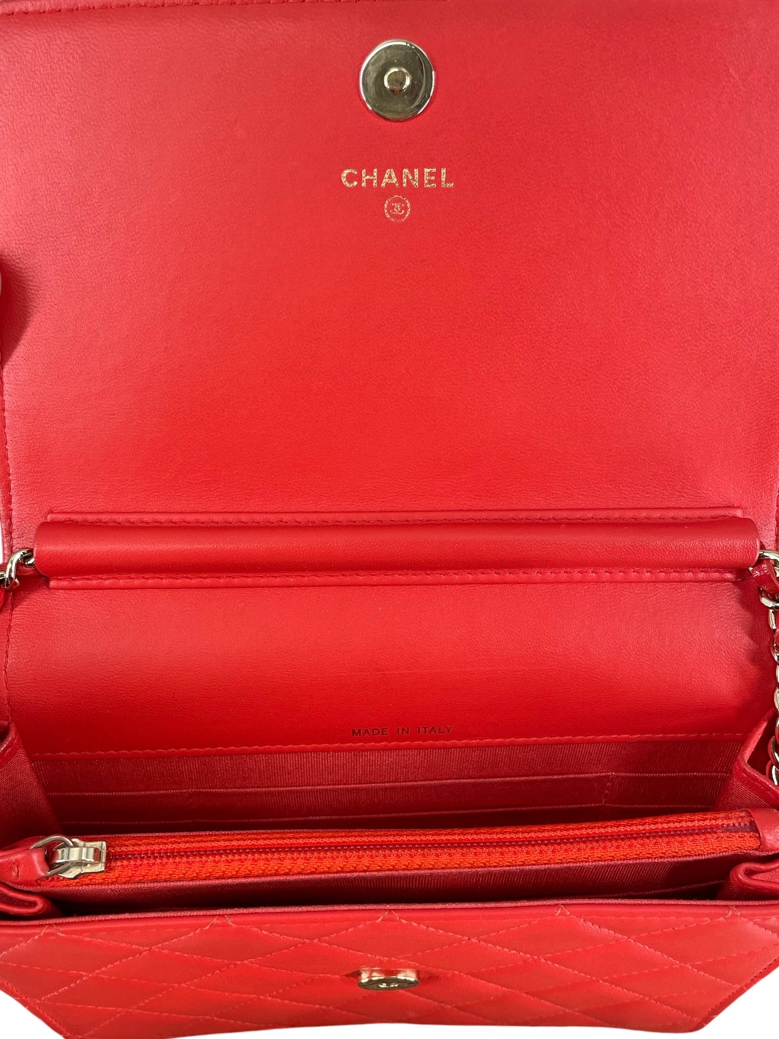 CHANEL/Cross Body Bag/Leather/ORN/2456736  Gld Hrdwre tiny c frt view 3