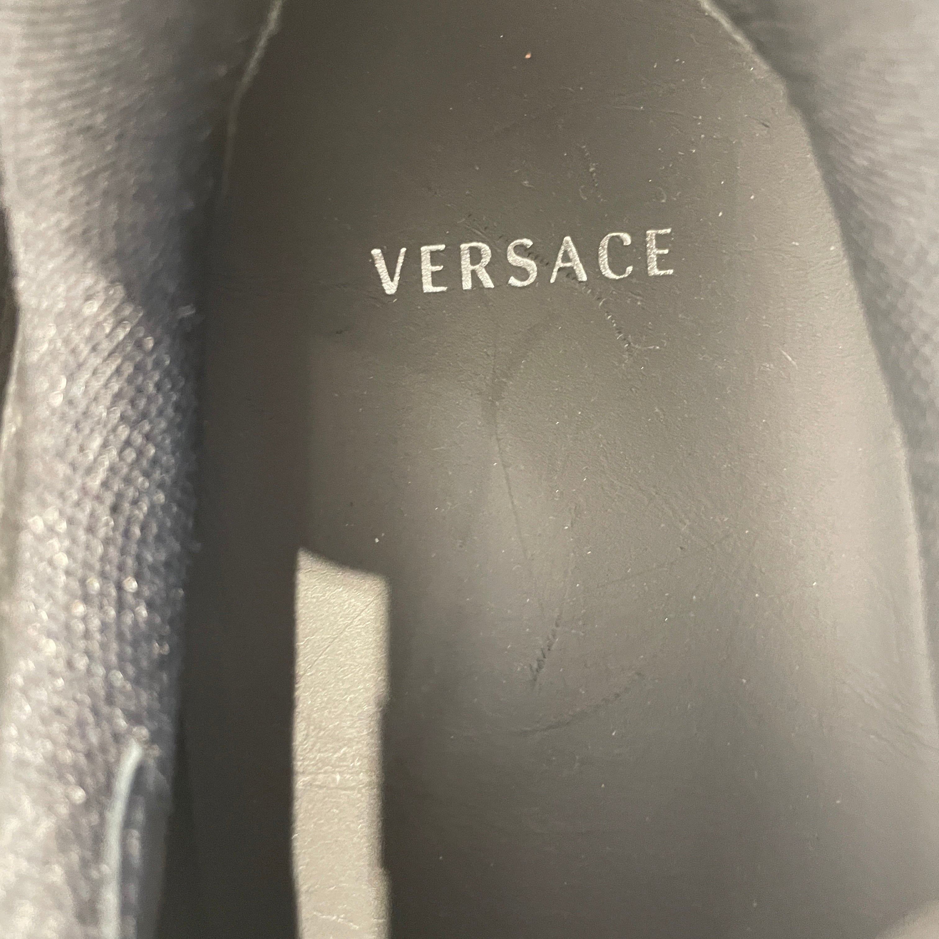 VERSACE/Low-Sneakers/EU 45/WHT/ view 3