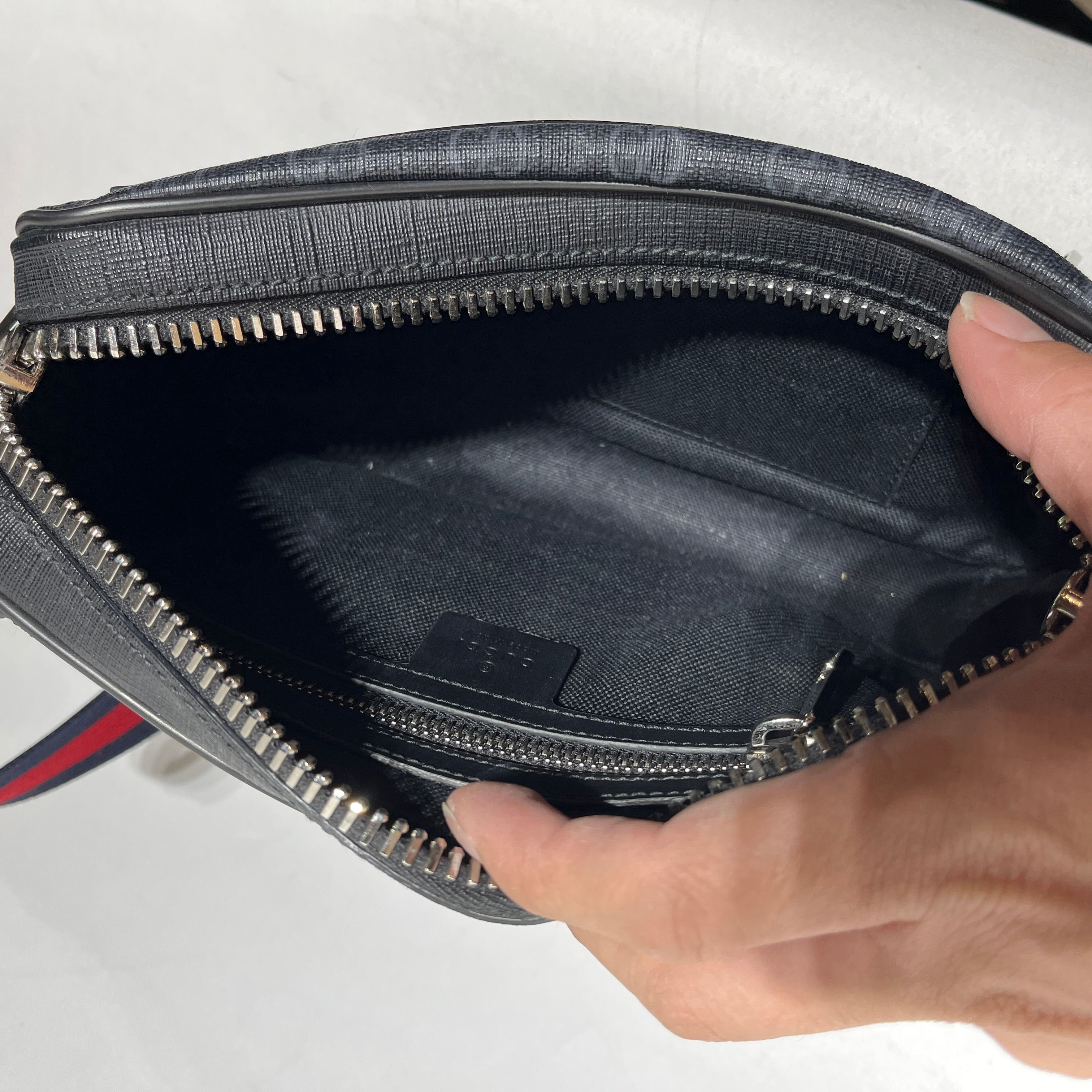 GUCCI/Fanny Pack/Monogram/Leather/BLK/SUPREME MONOGRAM BUM BAG view 8