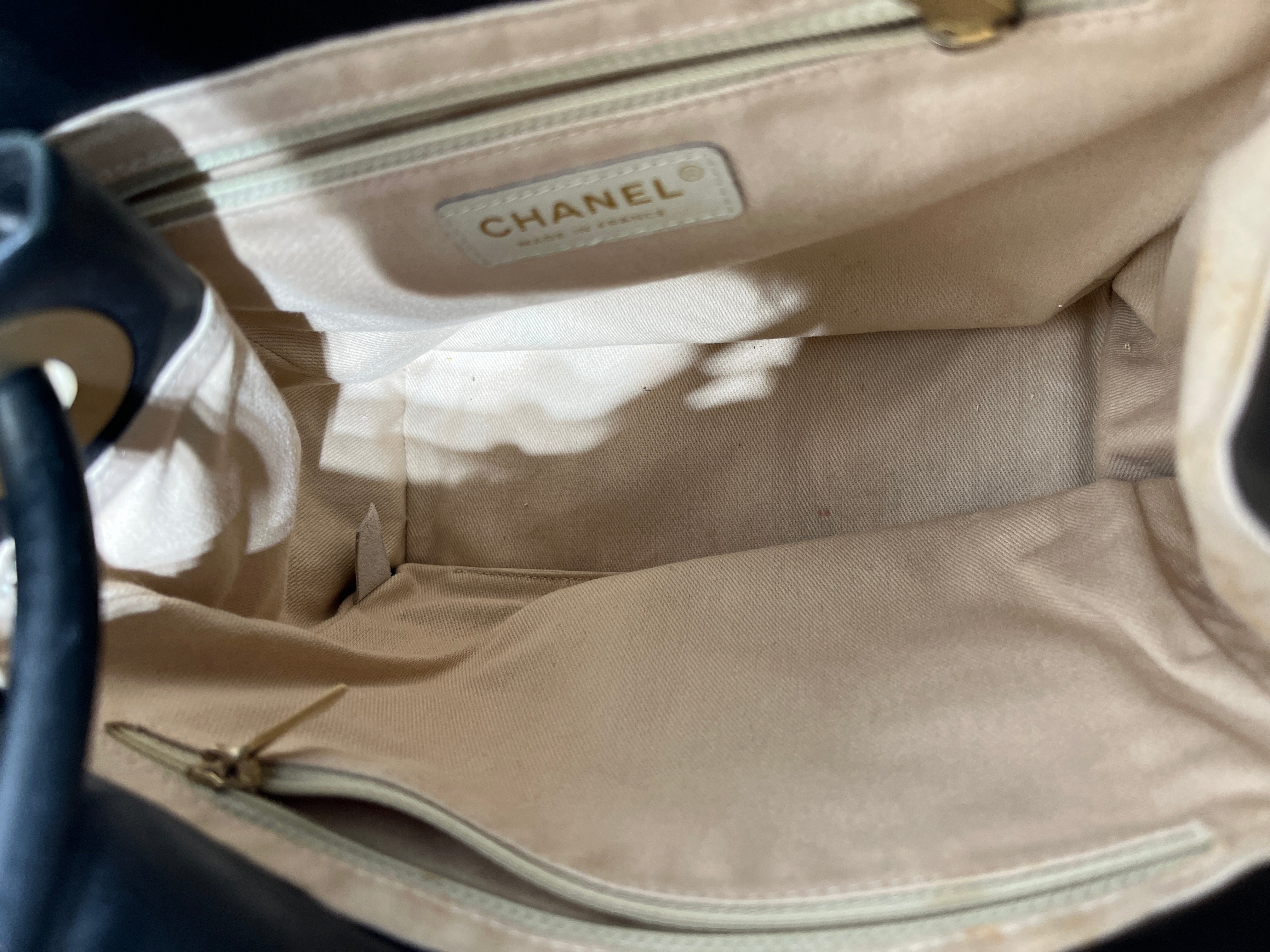 CHANEL/Bag/Leather/BLK/SMALL CAMELLIA TOTE view 4