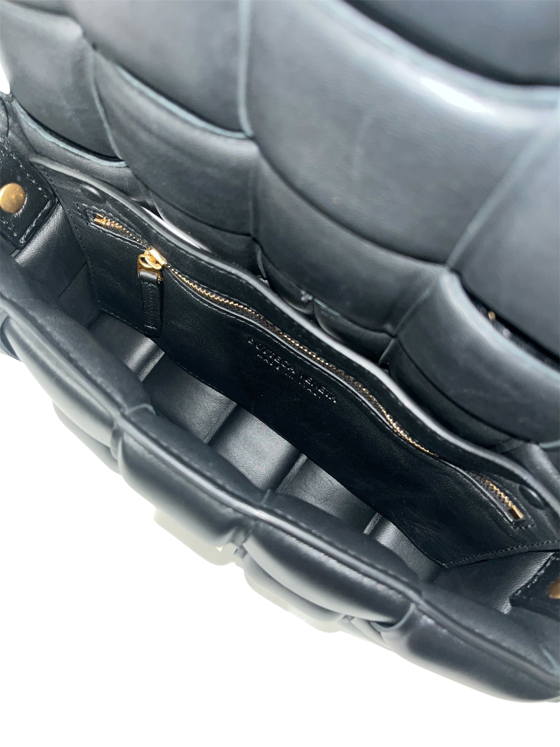 BOTTEGA VENETA/Cross Body Bag/Lambskin/BLK/Black Padded Cassette view 4