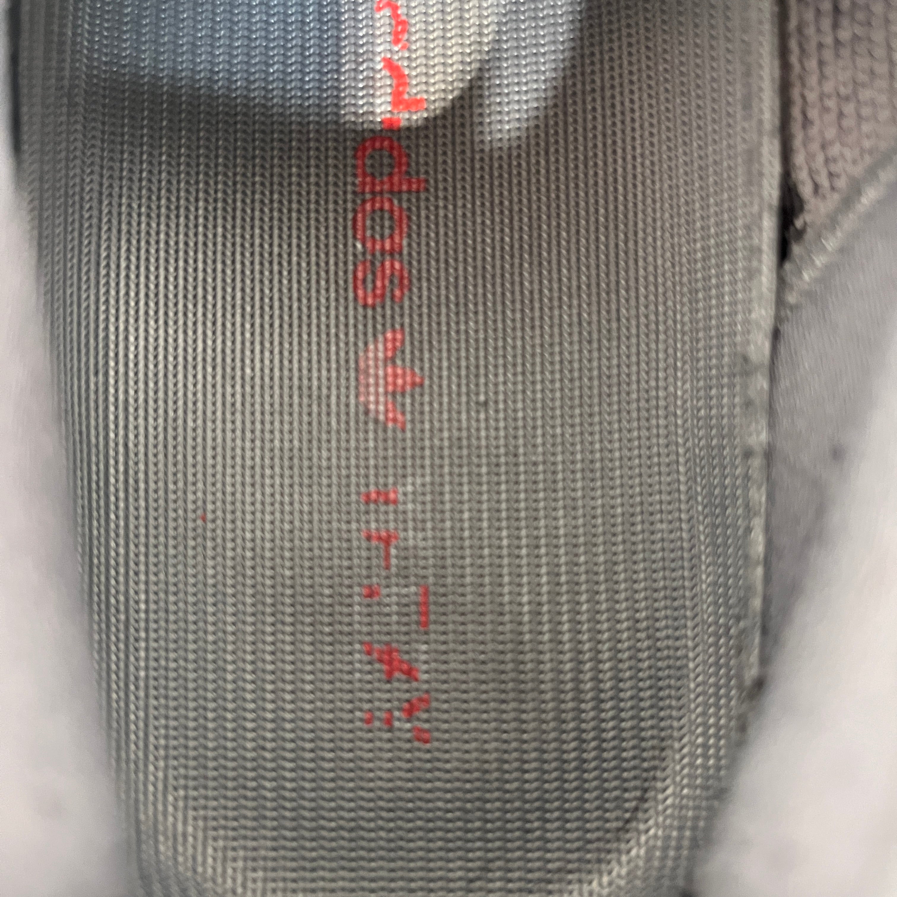 YEEZY/Low-Sneakers/US 10.5/Cotton/GRY/Boost 350 V2 Grey view 3