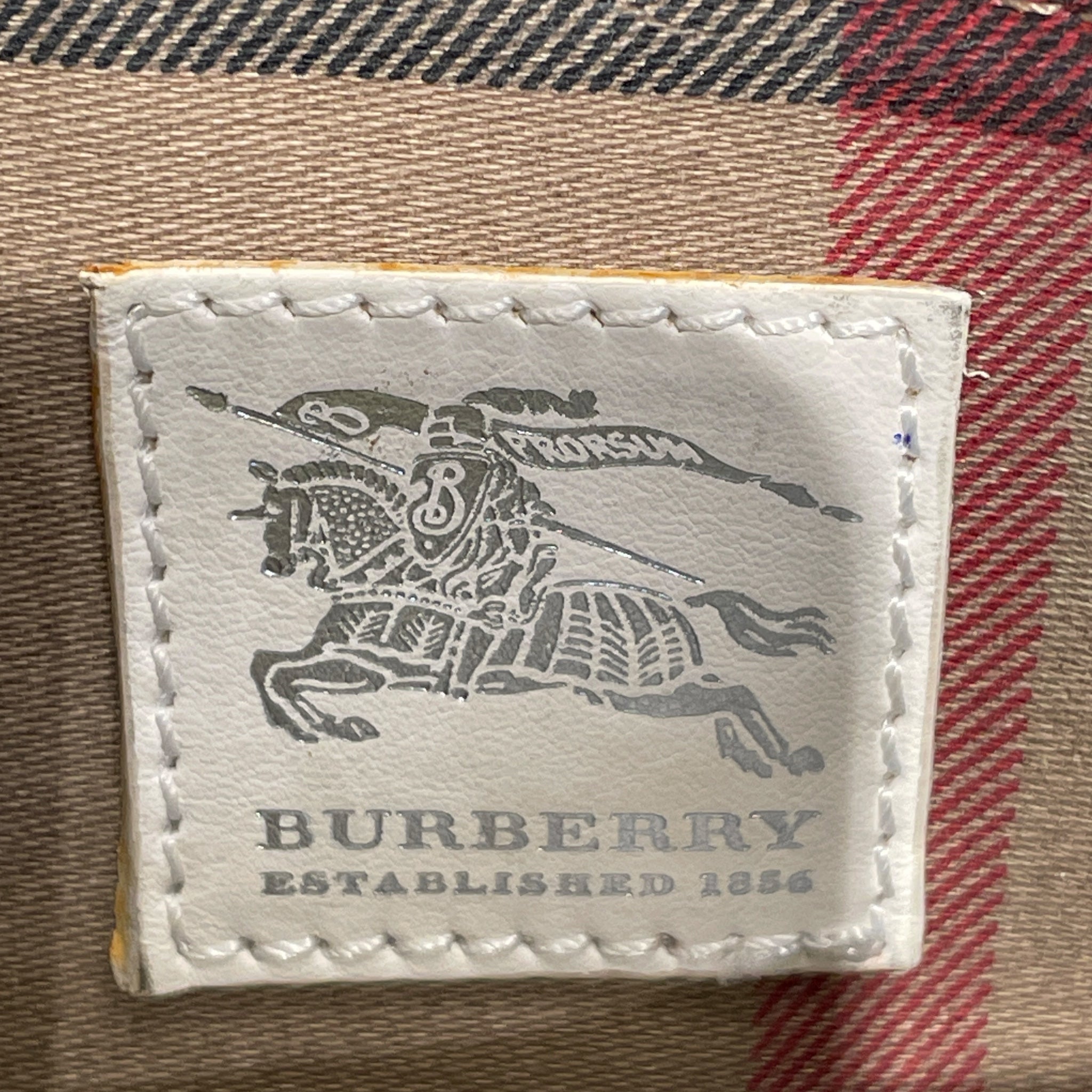 BURBERRY/Pouch/Leather/WHT/Prosum view 3