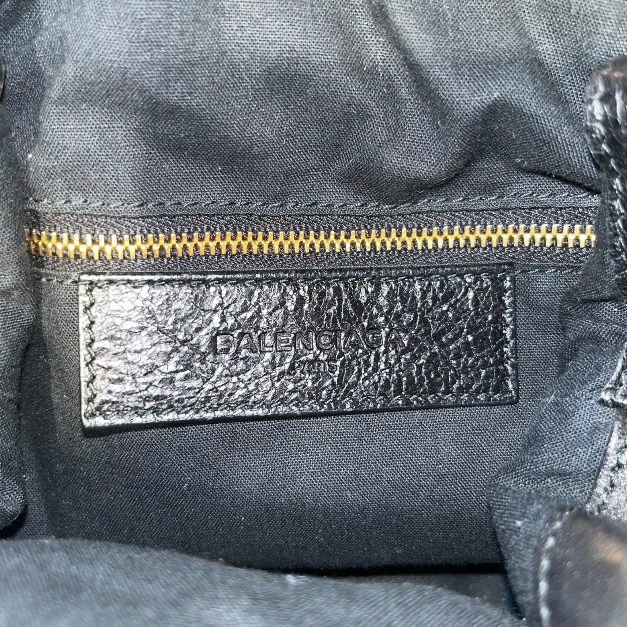 BALENCIAGA/Pouch/Leather/BLK/Pompon Mini view 3