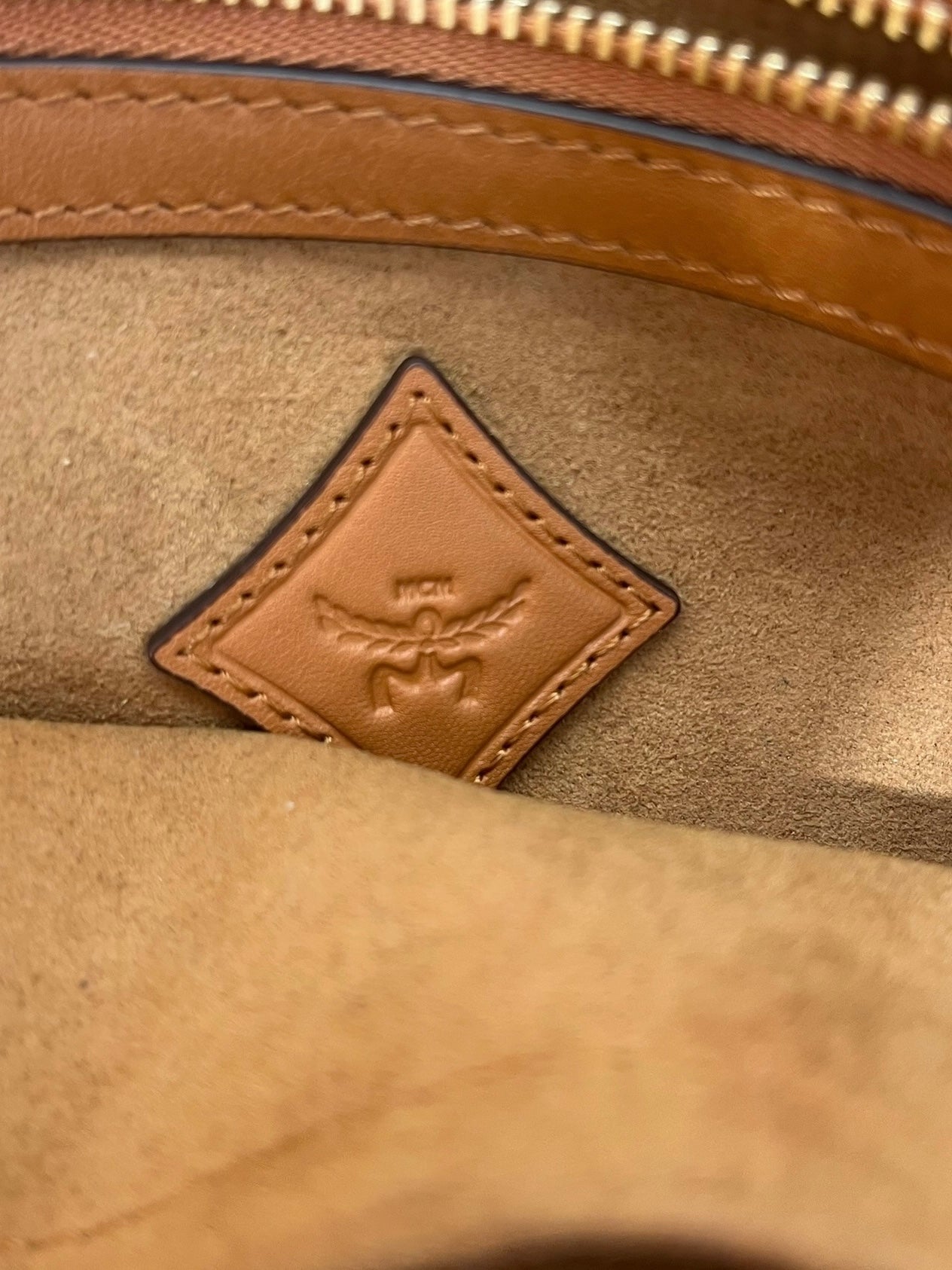 MCM/Bag/Leather/ORN/Diamond tote view 7