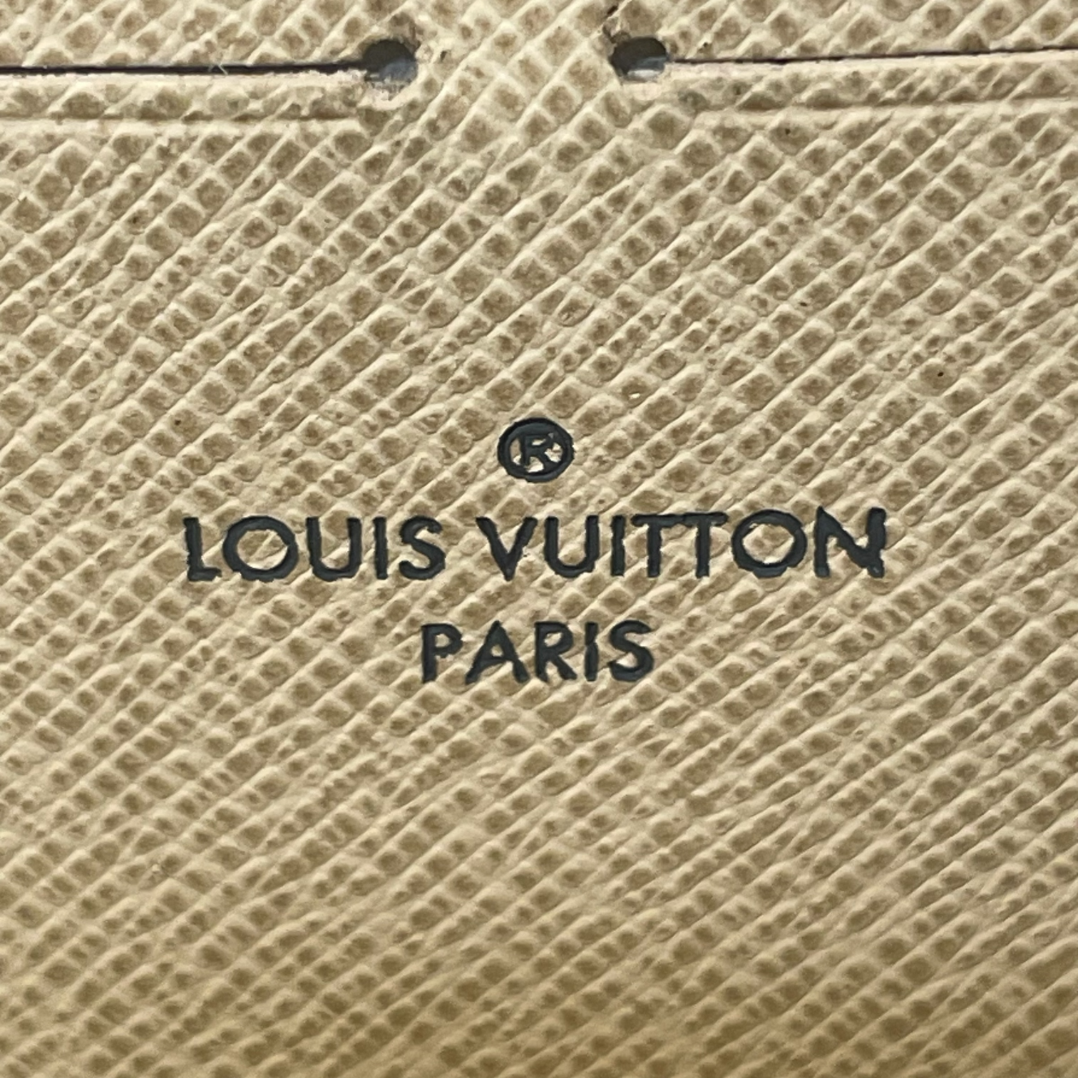 LOUIS VUITTON/Long Wallet/All Over Print/Leather/CRM/L's/Zippy with Damier Axur view 4