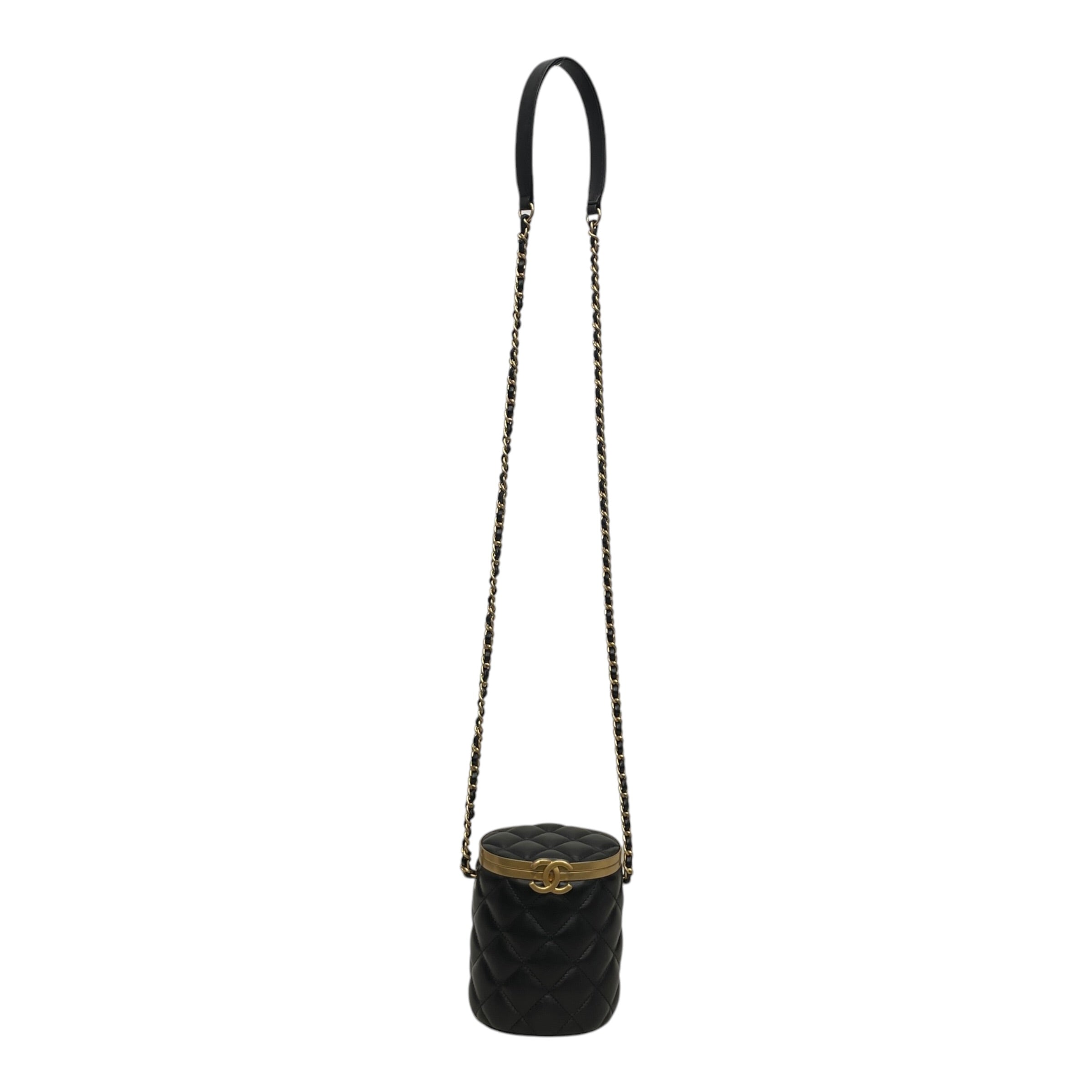 CHANEL/Cross Body Bag/Leather/BLK/QUILTED DIAMOND VANITY BOX BAG view 1