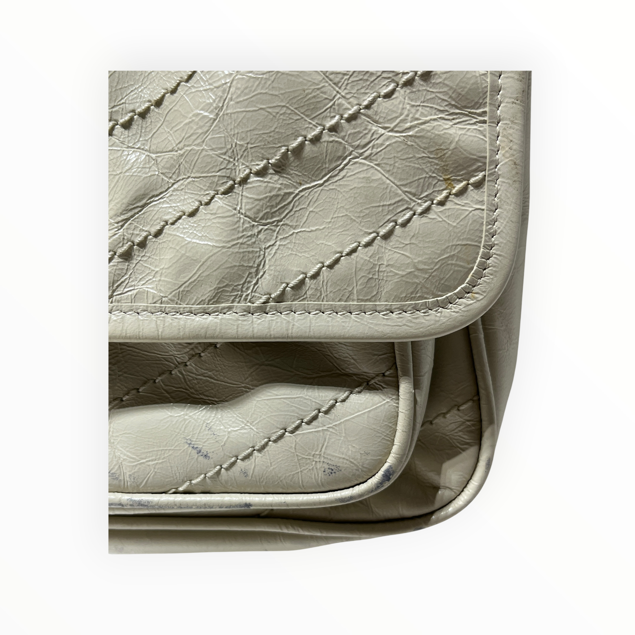 YVES SAINT LAURENT/Cross Body Bag/Angola/CRM/niki lambskin flap view 8