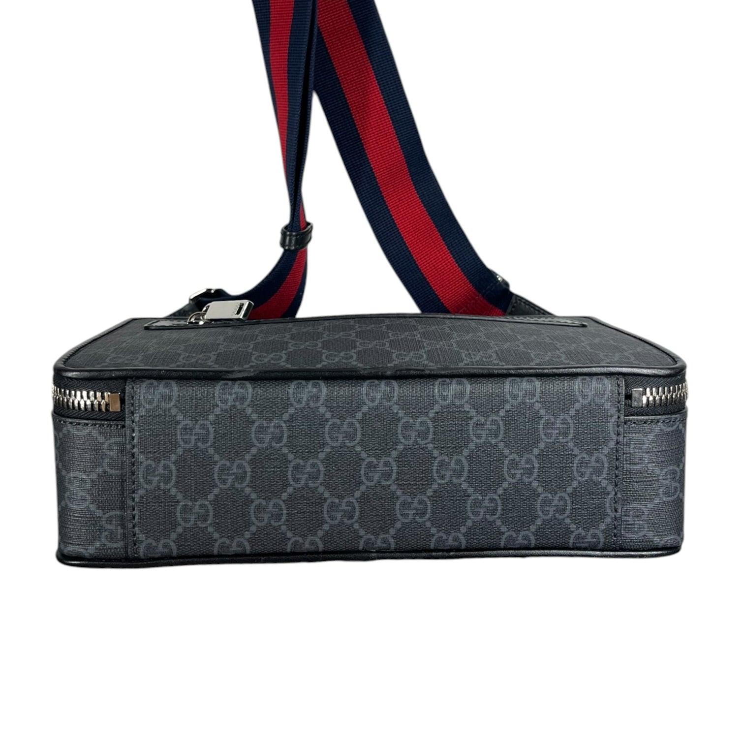 GUCCI/Cross Body Bag/Monogram/Leather/BLK/GG SUPREME MESSENGER BAG view 3