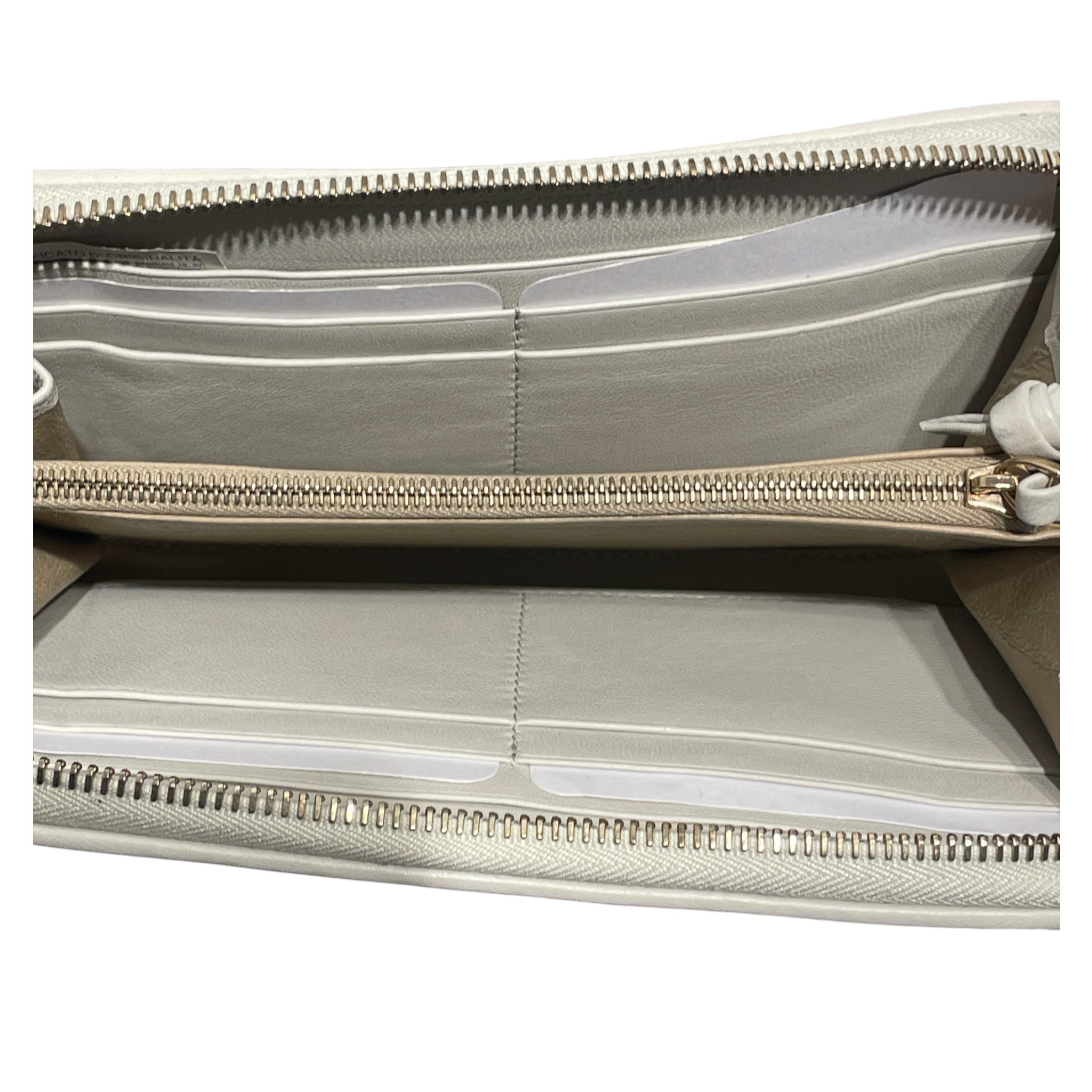 BOTTEGA VENETA/Long Wallet/Leather/WHT/L's/Intrecciato long wallet view 3