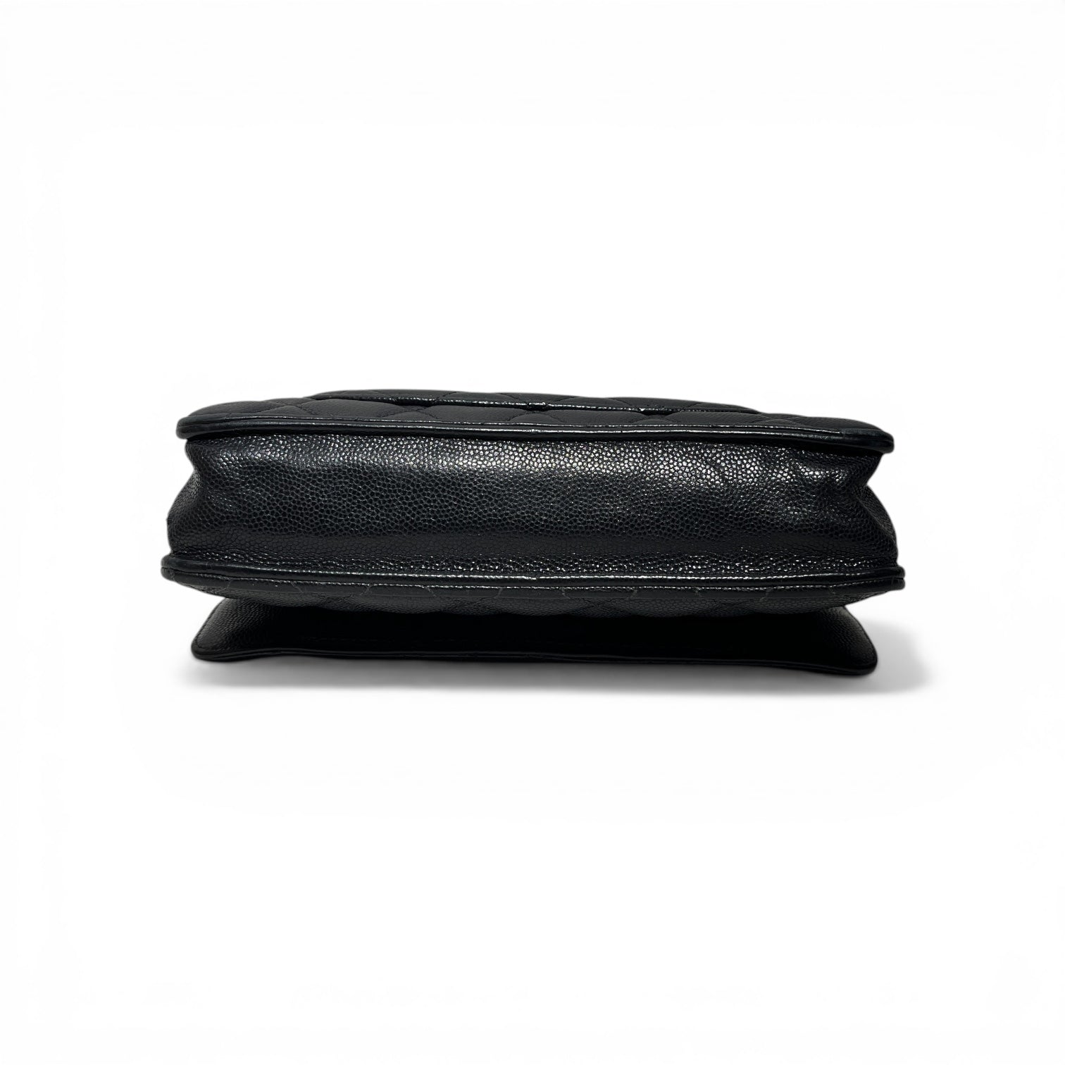 CHANEL/Cross Body Bag/Leather/BLK/CAVIAR QUILTED/ worn inside view 3
