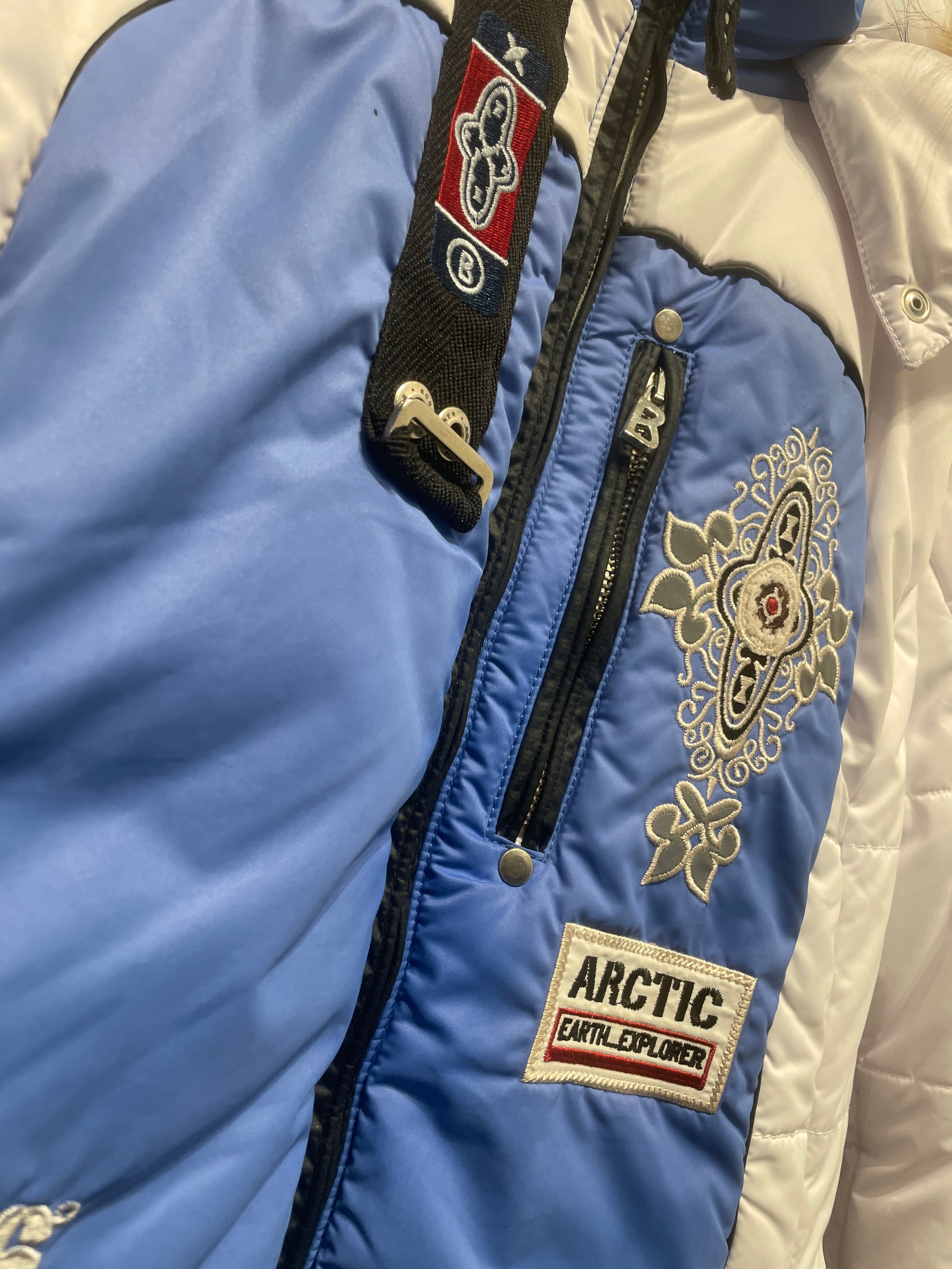 BOGNER/Puffer Jkt/S/Polyester/WHT/RN #54198 FURR HOOD view 4