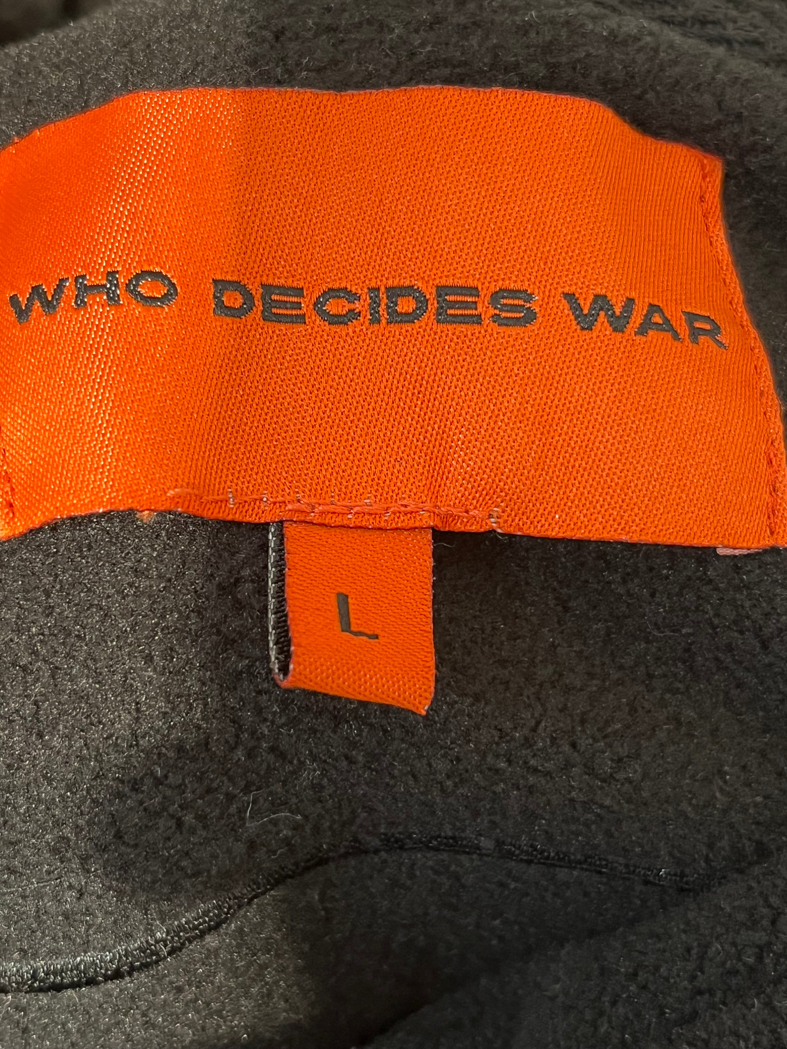 WHO DECIDES WAR/Hoodie/L/Polyester/BLK/666 EMBROD view 3