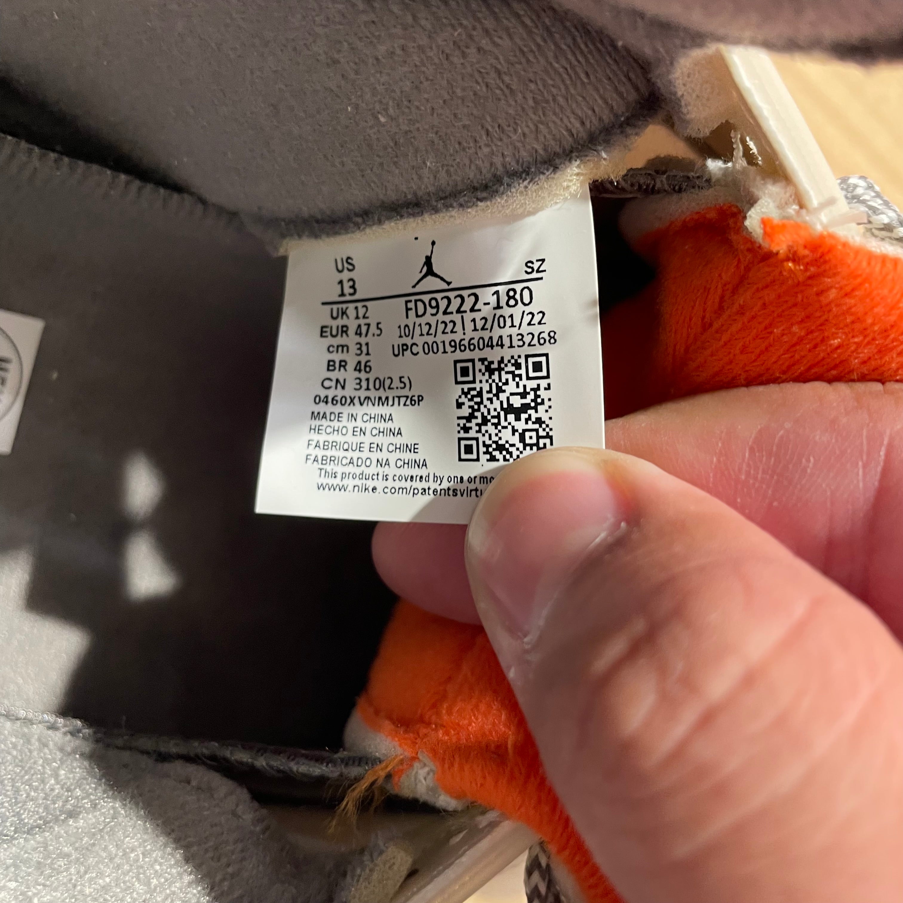 NIKE/Low-Sneakers/US 13/CRM/AIR JORDAN view 8