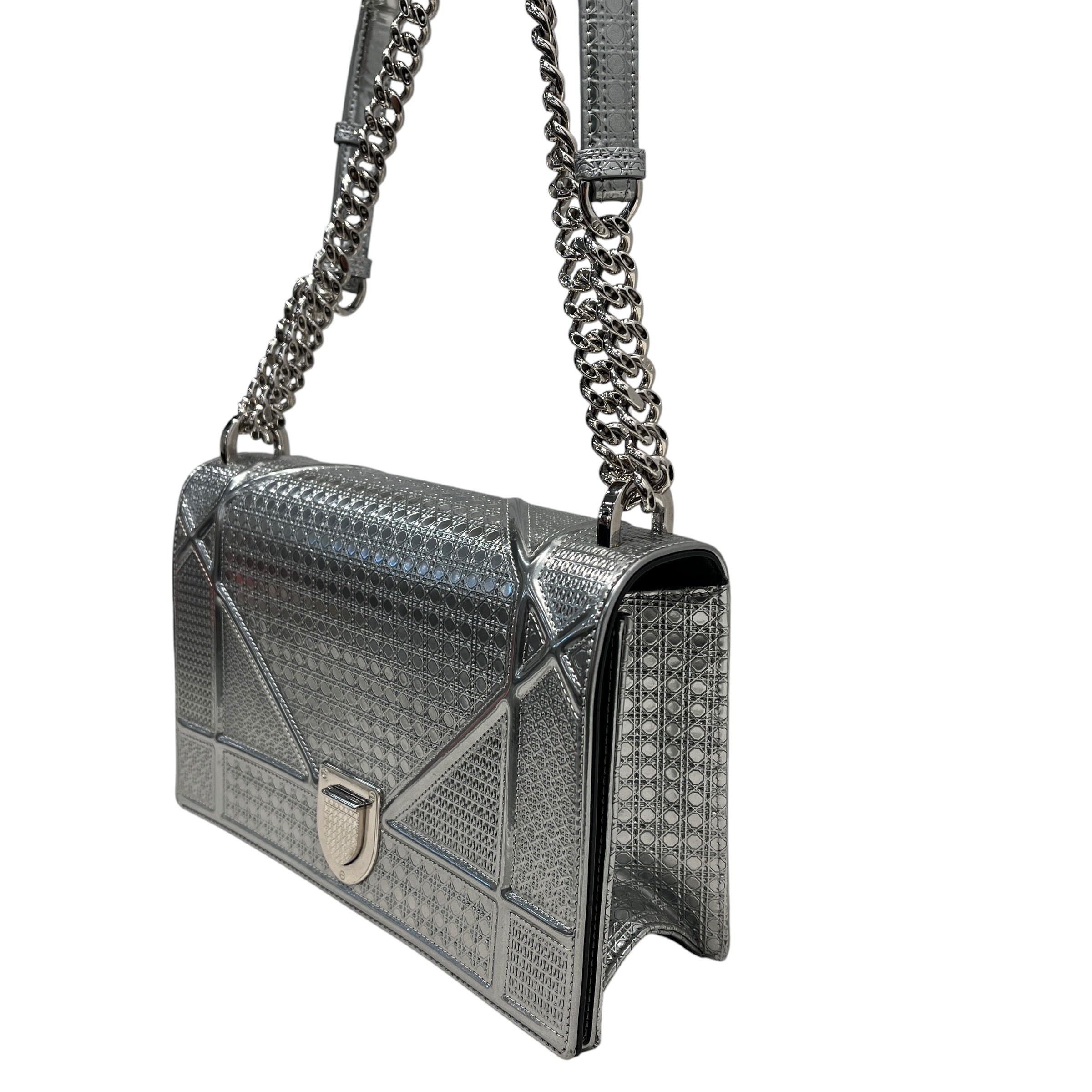 Christian Dior/Cross Body Bag/Leather/SLV/DIORAMA FLAP BAG view 6