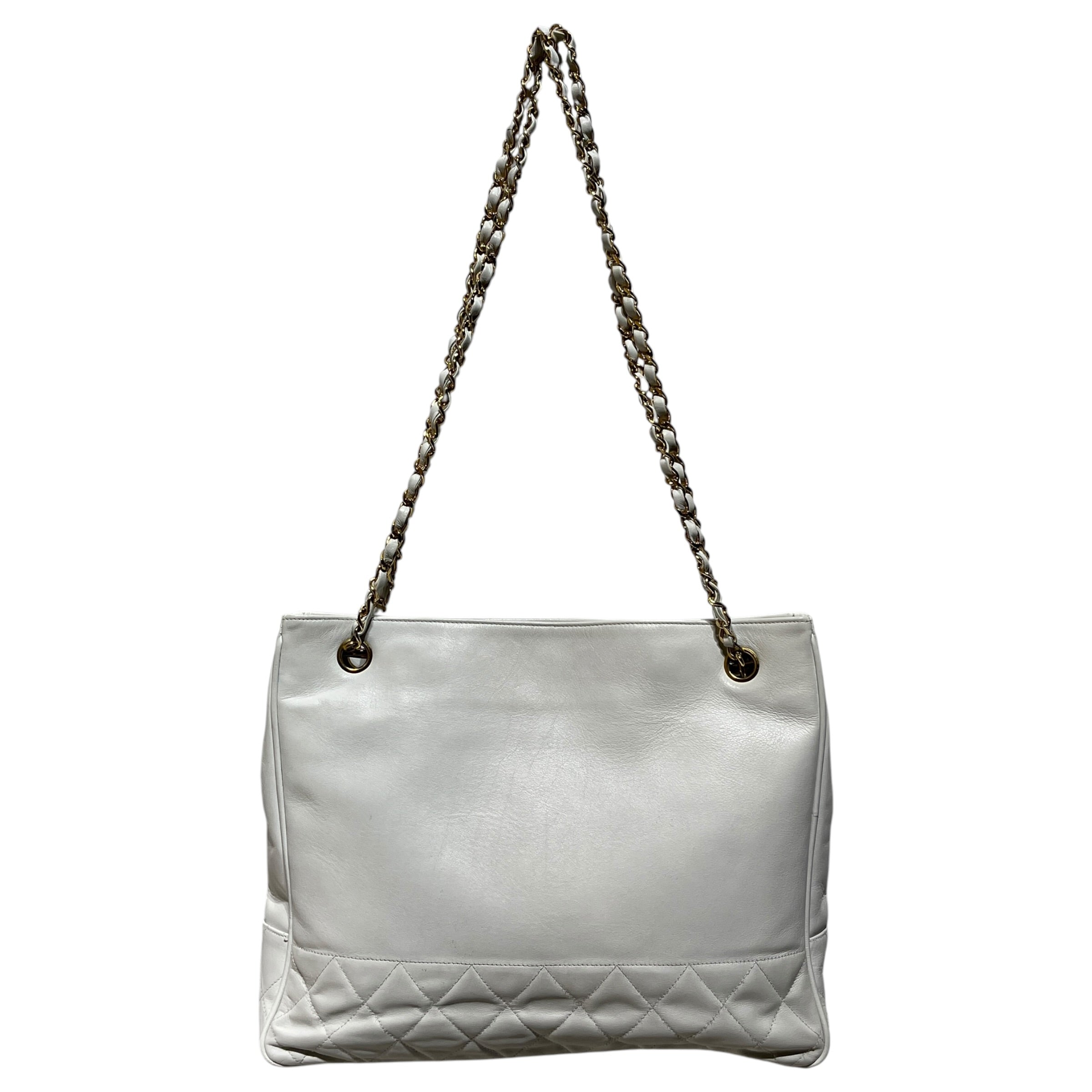 CHANEL/Cross Body Bag/Leather/WHT/quilted cc chain shoulder bag view 2