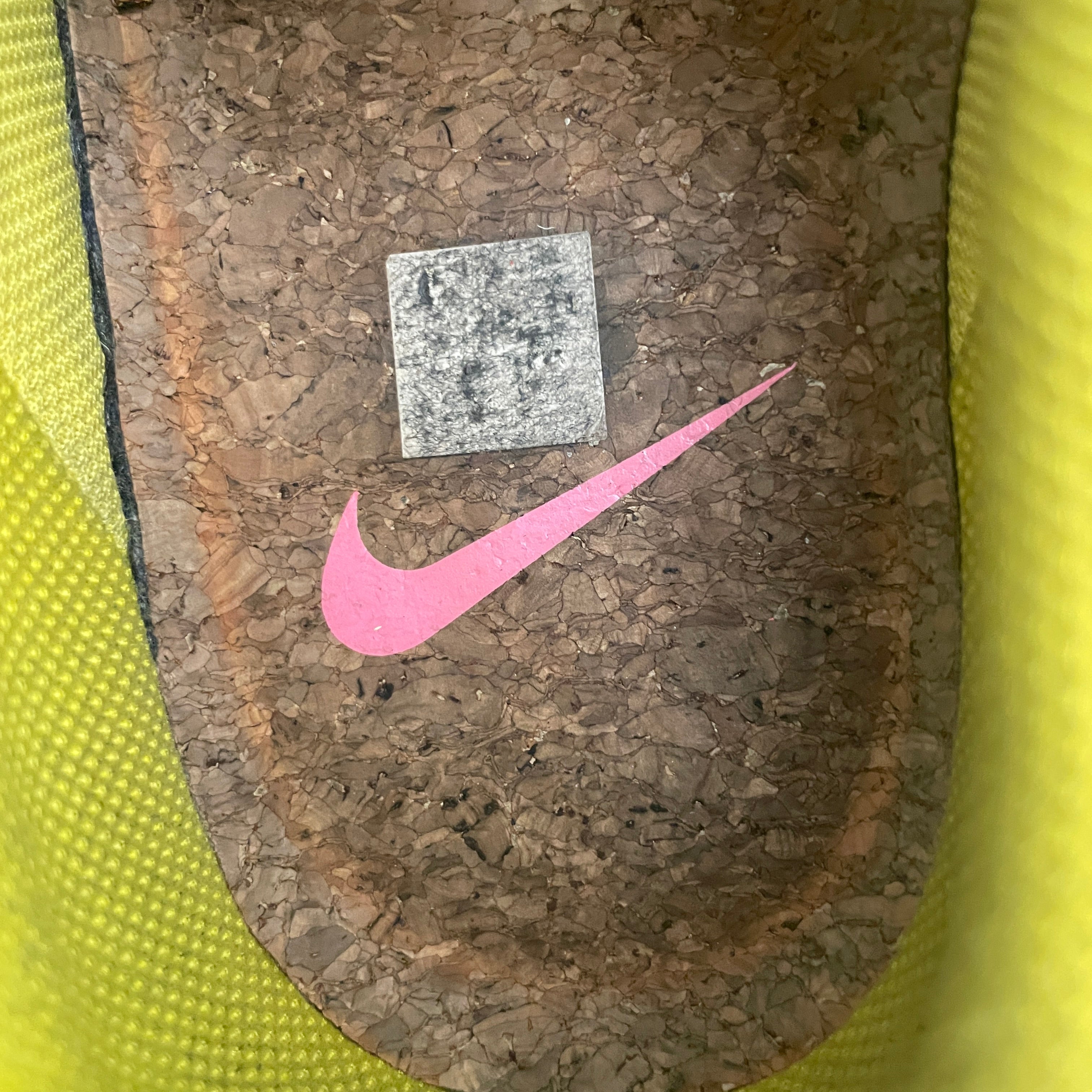 NIKE/Low-Sneakers/US 9.5/Leather/YEL/CZ7939-700 "No. 2 PENCIL" AF view 3