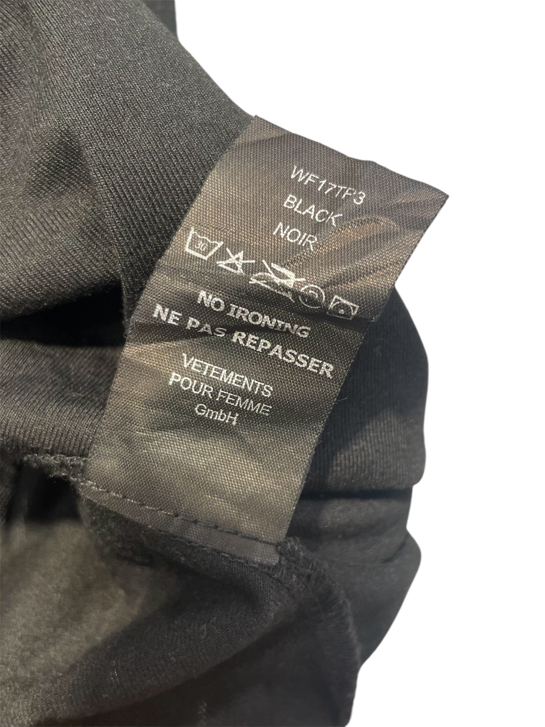 VETEMENTS/T-Shirt/S/Cotton/BLK/Graphic/you F***** A****** view 3
