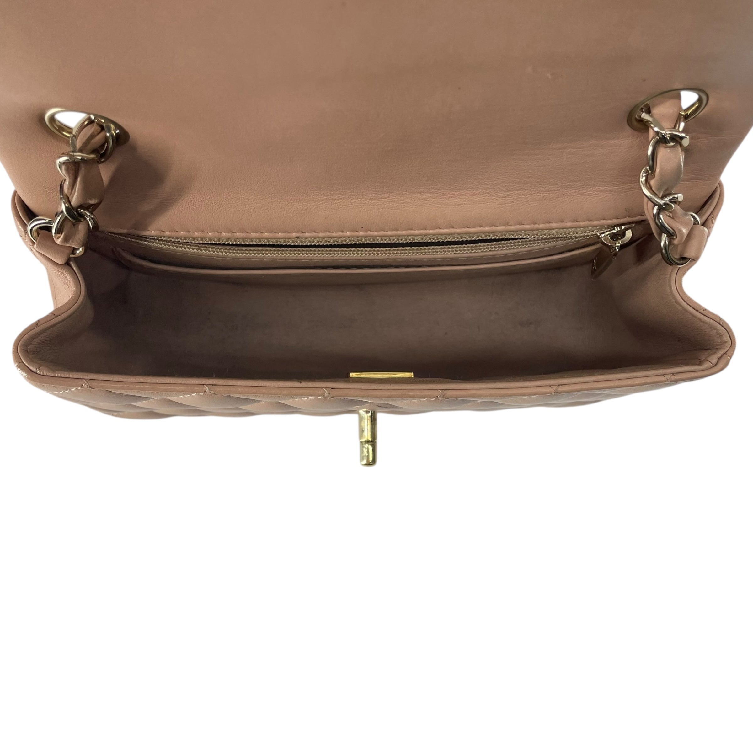 CHANEL/Cross Body Bag/Leather/BEG/QUILTED FLAP view 5