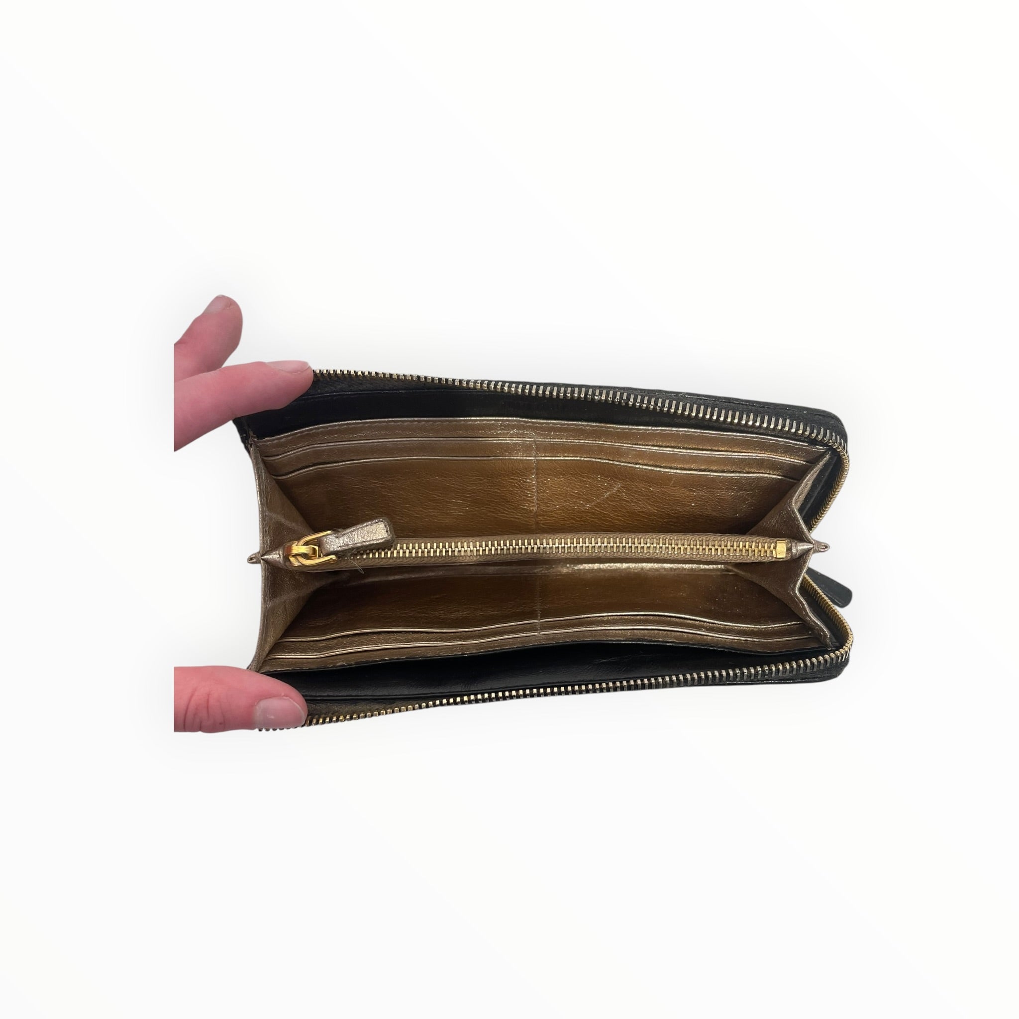 MIU MIU/Long Wallet/Leather/BLK/Matelasse zip wallet view 3